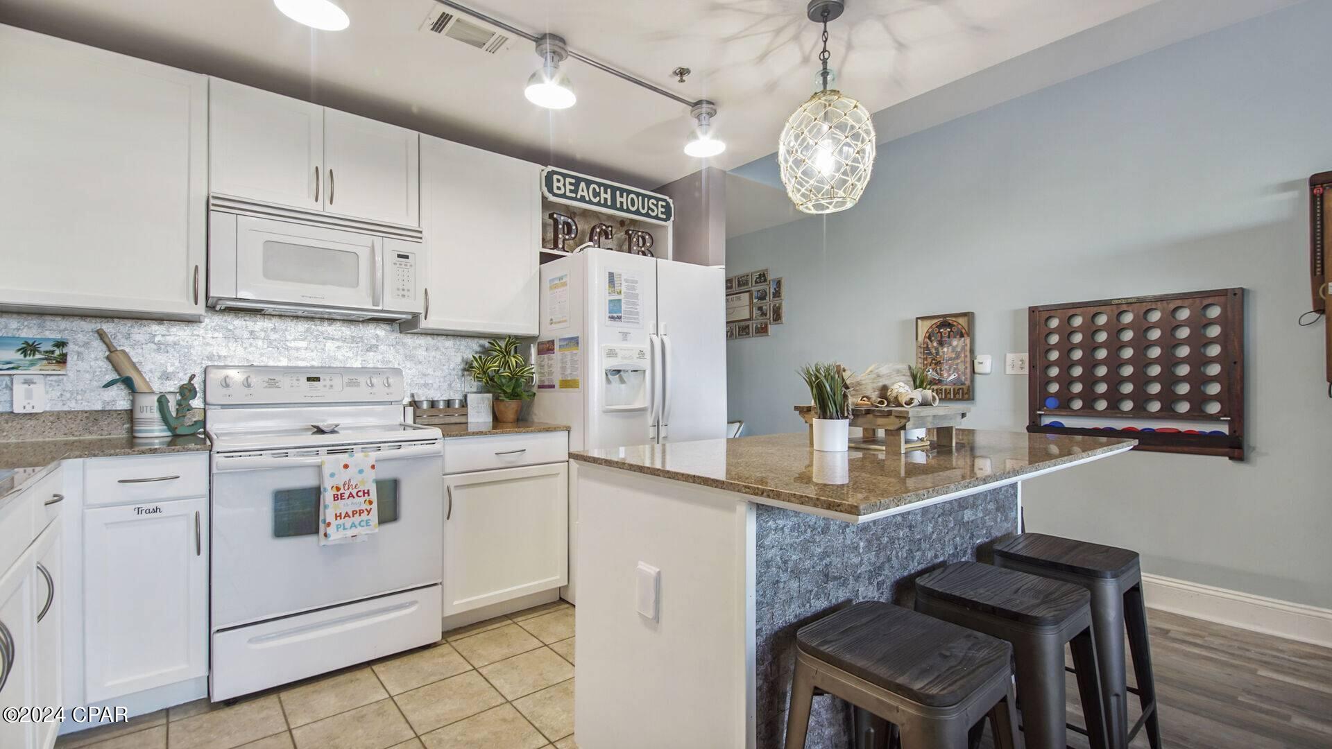 Panama City Beach, Florida 32408, United States, 2 Bedrooms Bedrooms, ,2 BathroomsBathrooms,Residential,Pending,66739