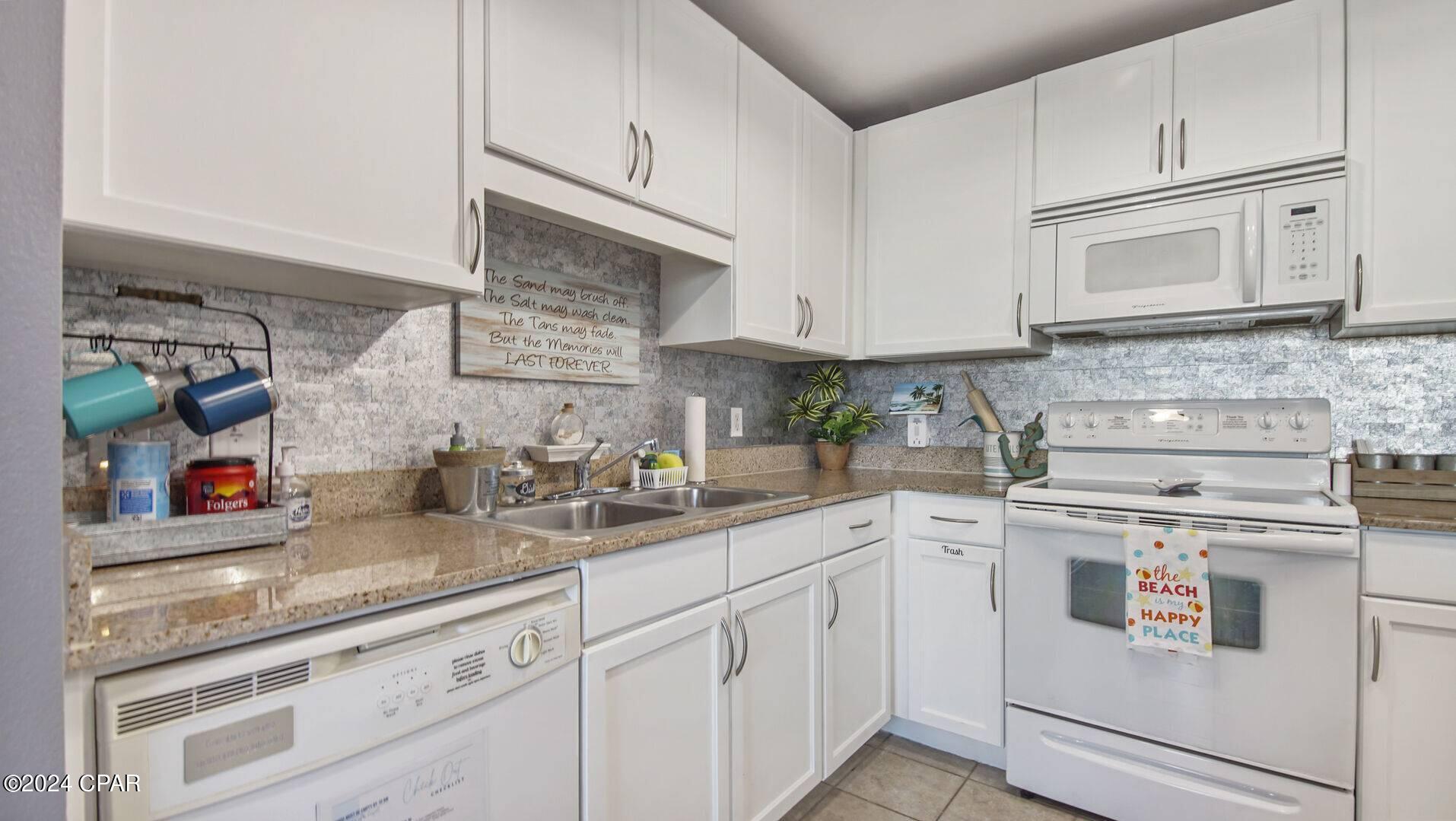 Panama City Beach, Florida 32408, United States, 2 Bedrooms Bedrooms, ,2 BathroomsBathrooms,Residential,Pending,66739