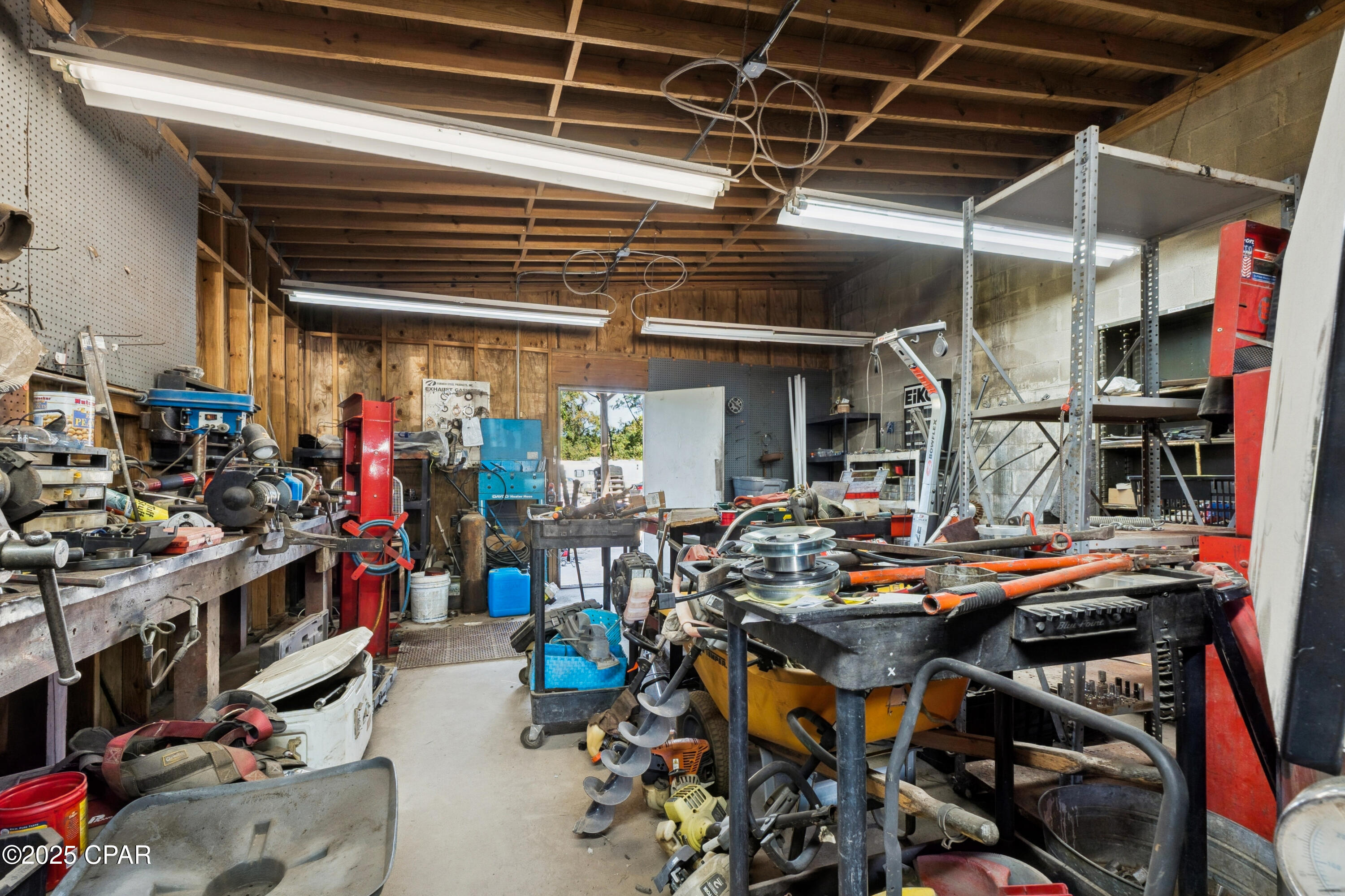 [No Recorded Subdiv] - Commercial Sale