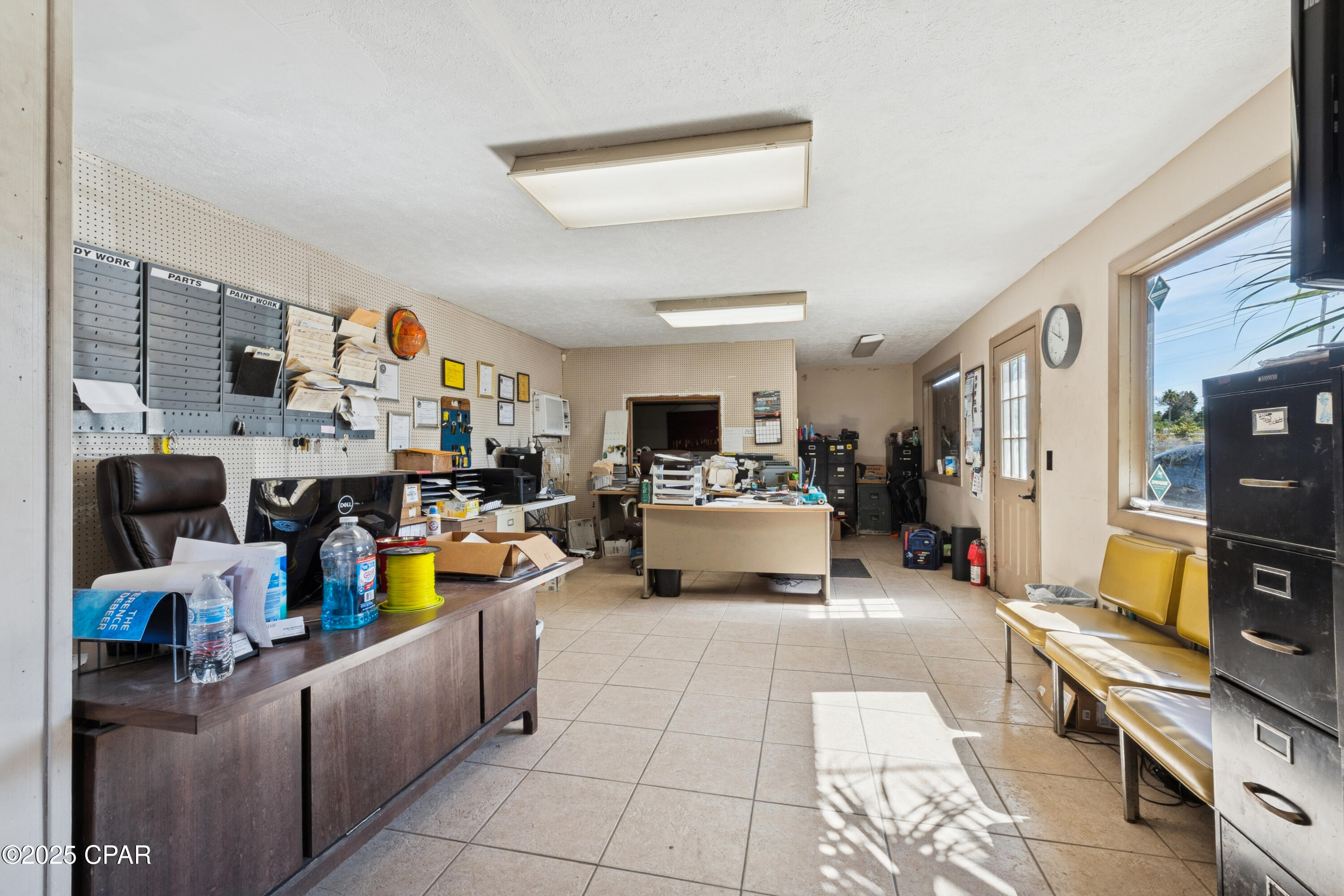 [No Recorded Subdiv] - Commercial Sale