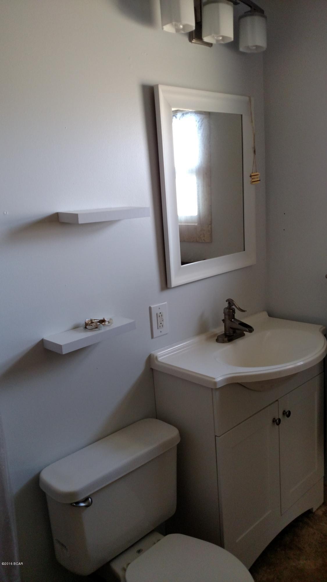 Bay Park Manor Revised C&I - Residential Lease