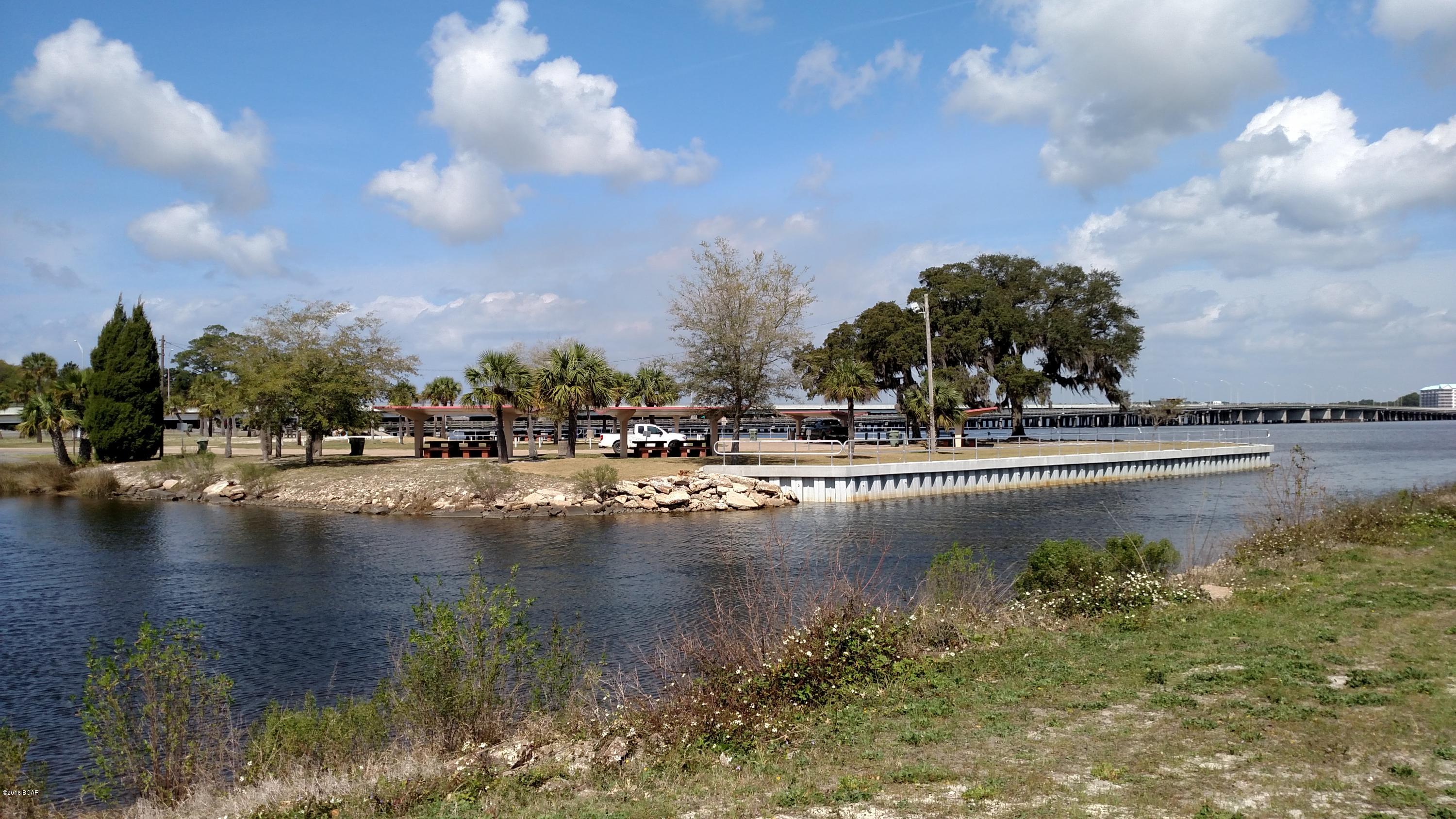 Bay Park Manor Revised C&I - Residential Lease