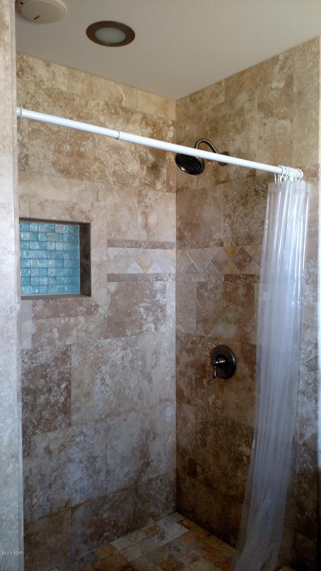 Bay Park Manor Revised C&I - Residential Lease