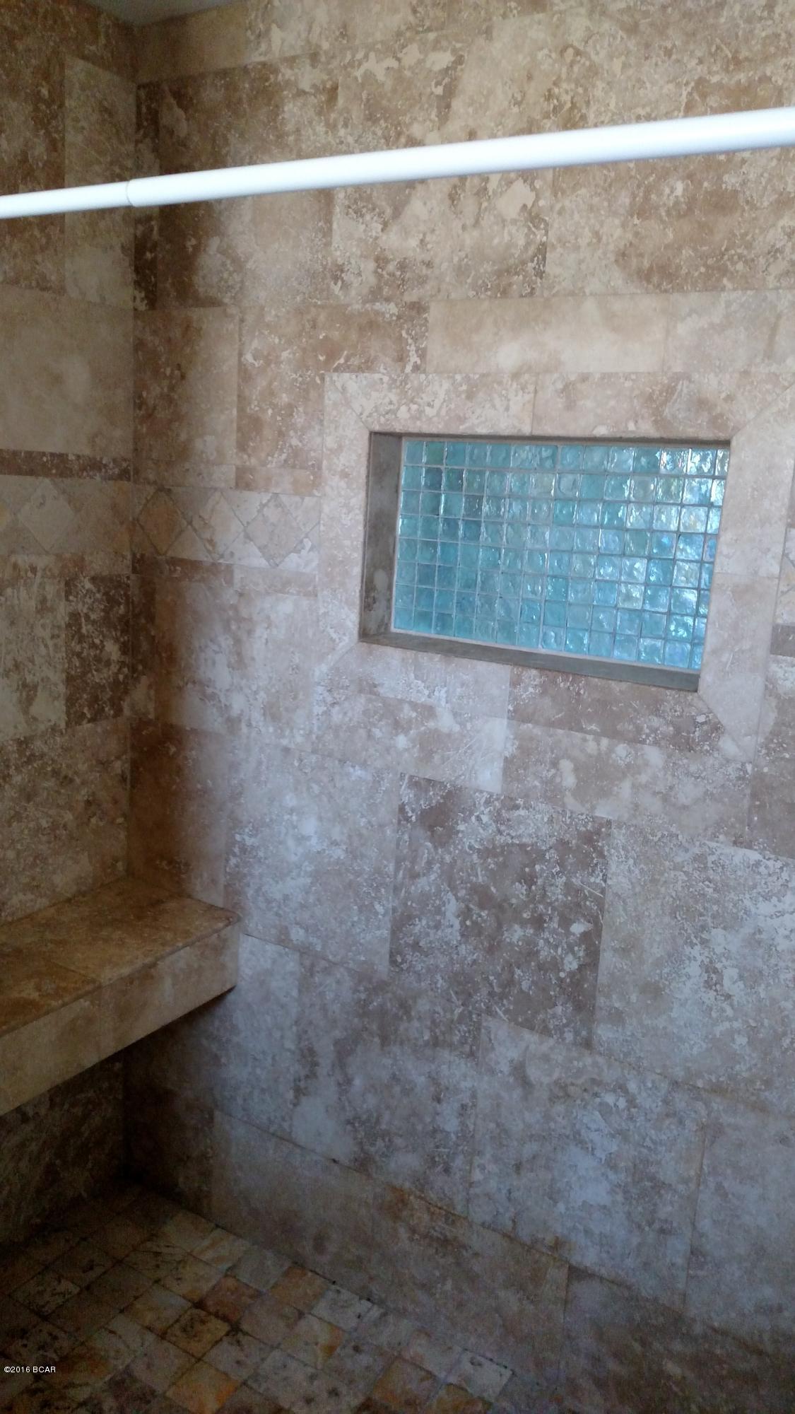 Bay Park Manor Revised C&I - Residential Lease