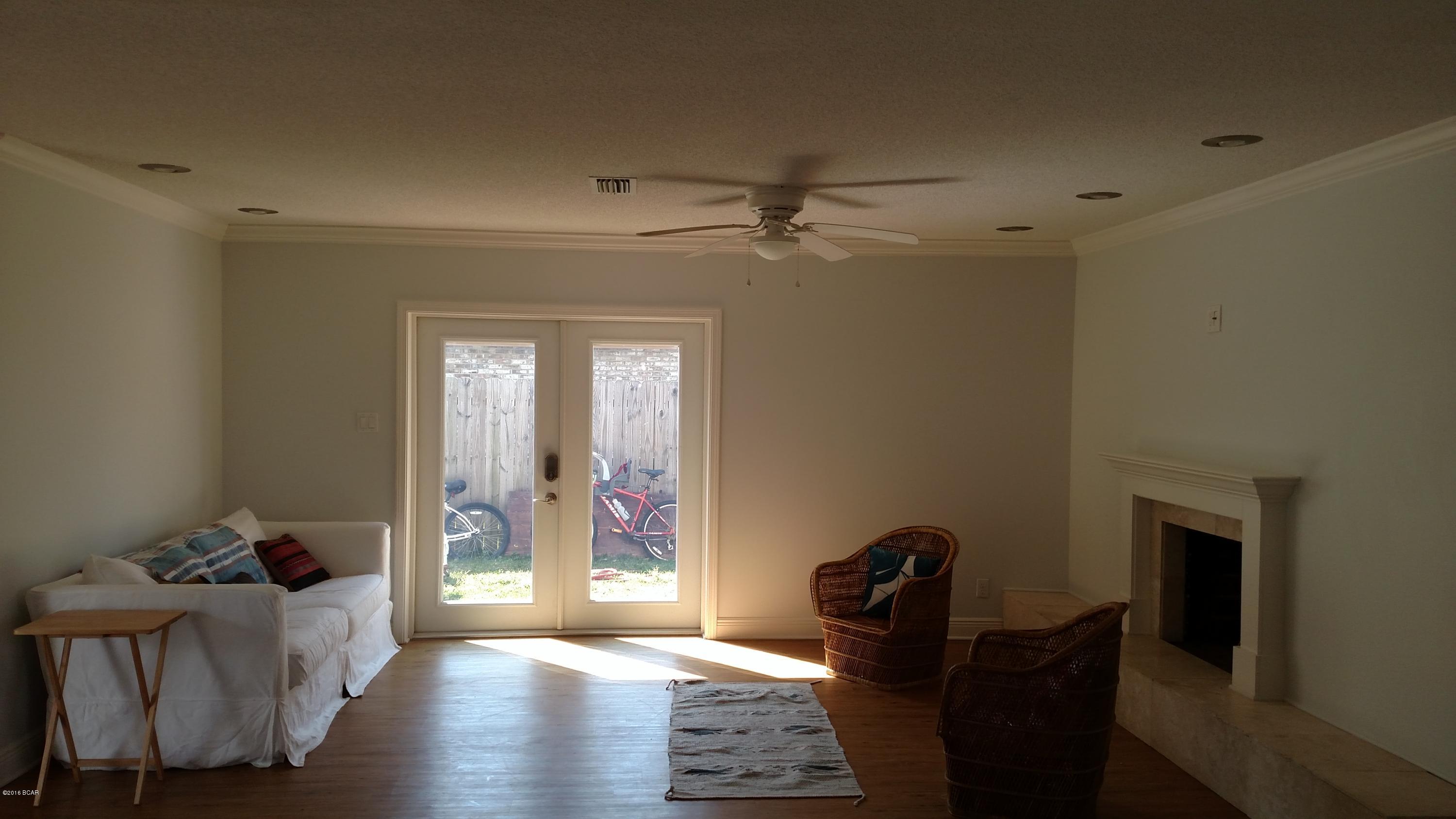 Bay Park Manor Revised C&I - Residential Lease