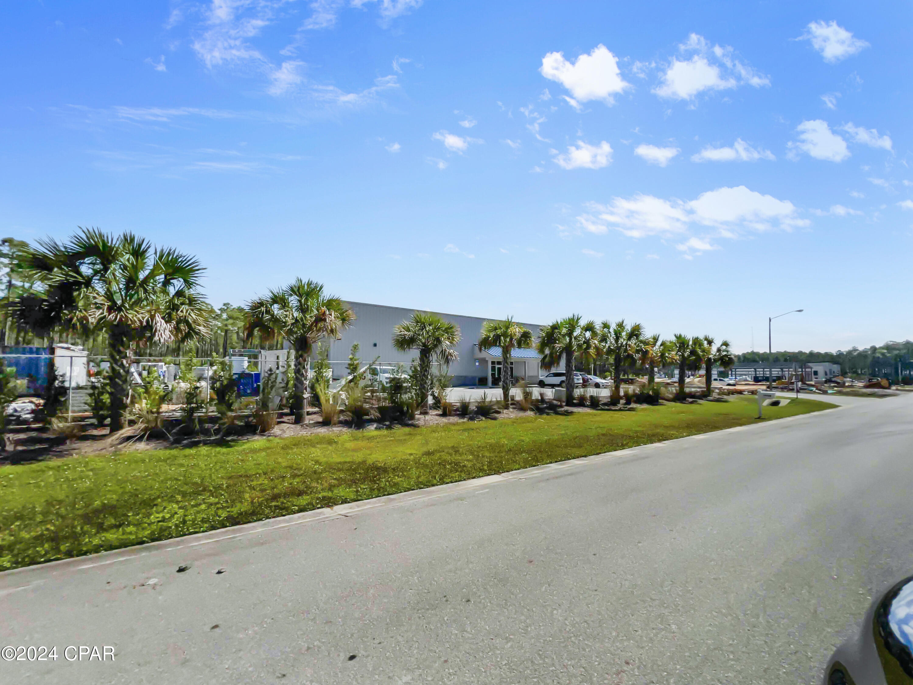 Beach Commerce Park - Commercial Sale