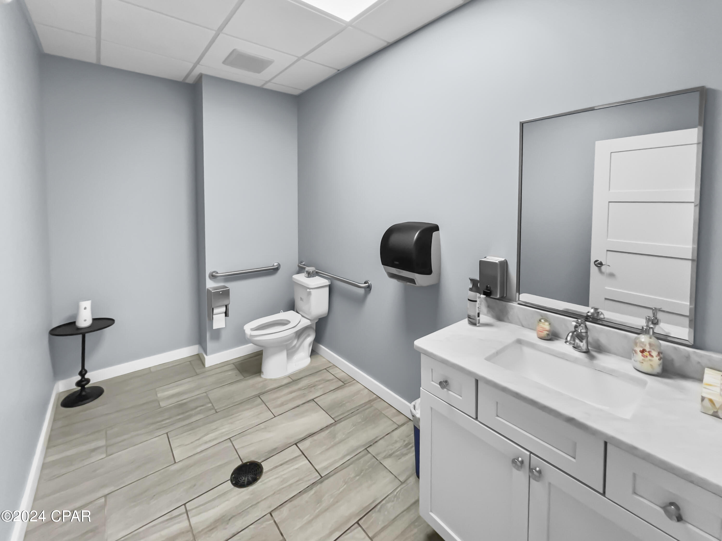 Beach Commerce Park - Commercial Sale