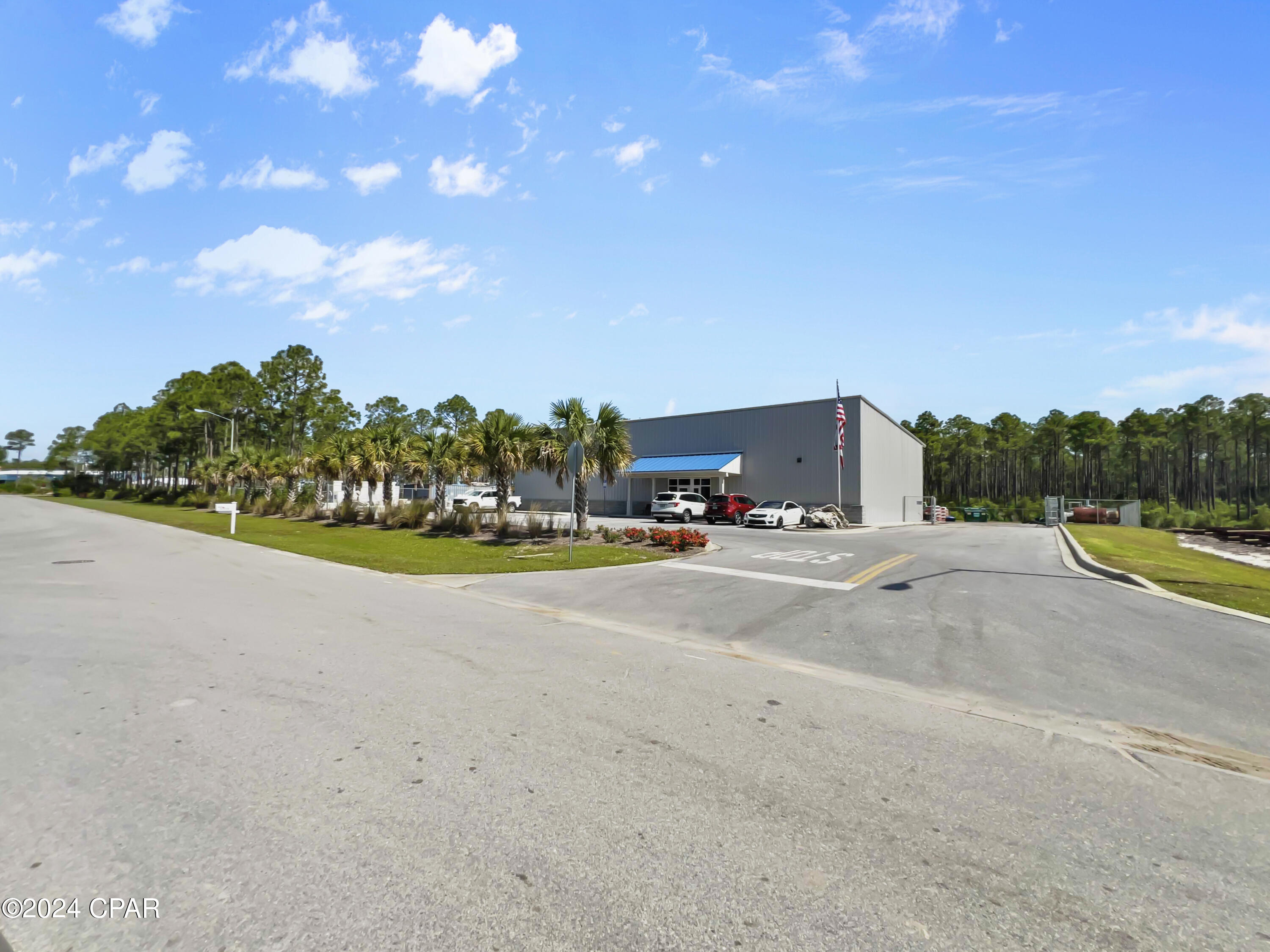 Beach Commerce Park - Commercial Sale