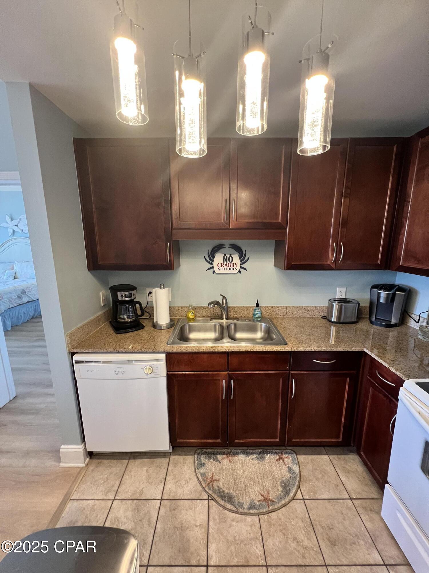 Laketown Wharf - Residential