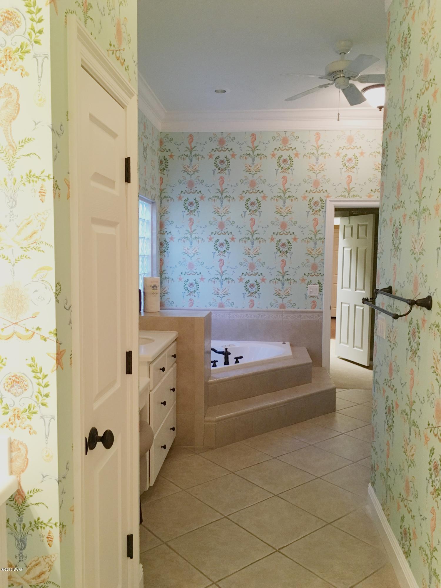 Queensberry Ltd At Bay Point - Residential