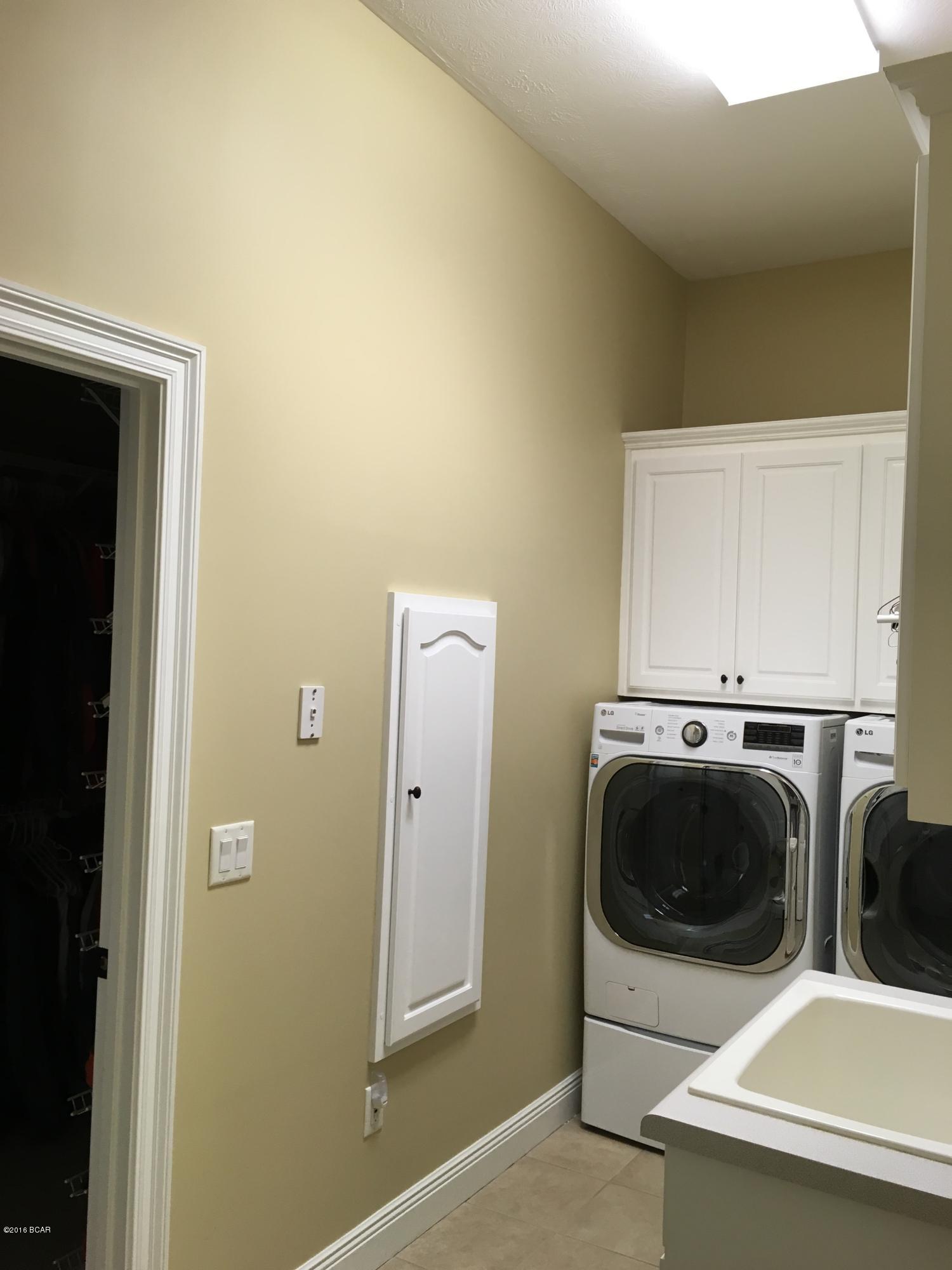 Queensberry Ltd At Bay Point - Residential