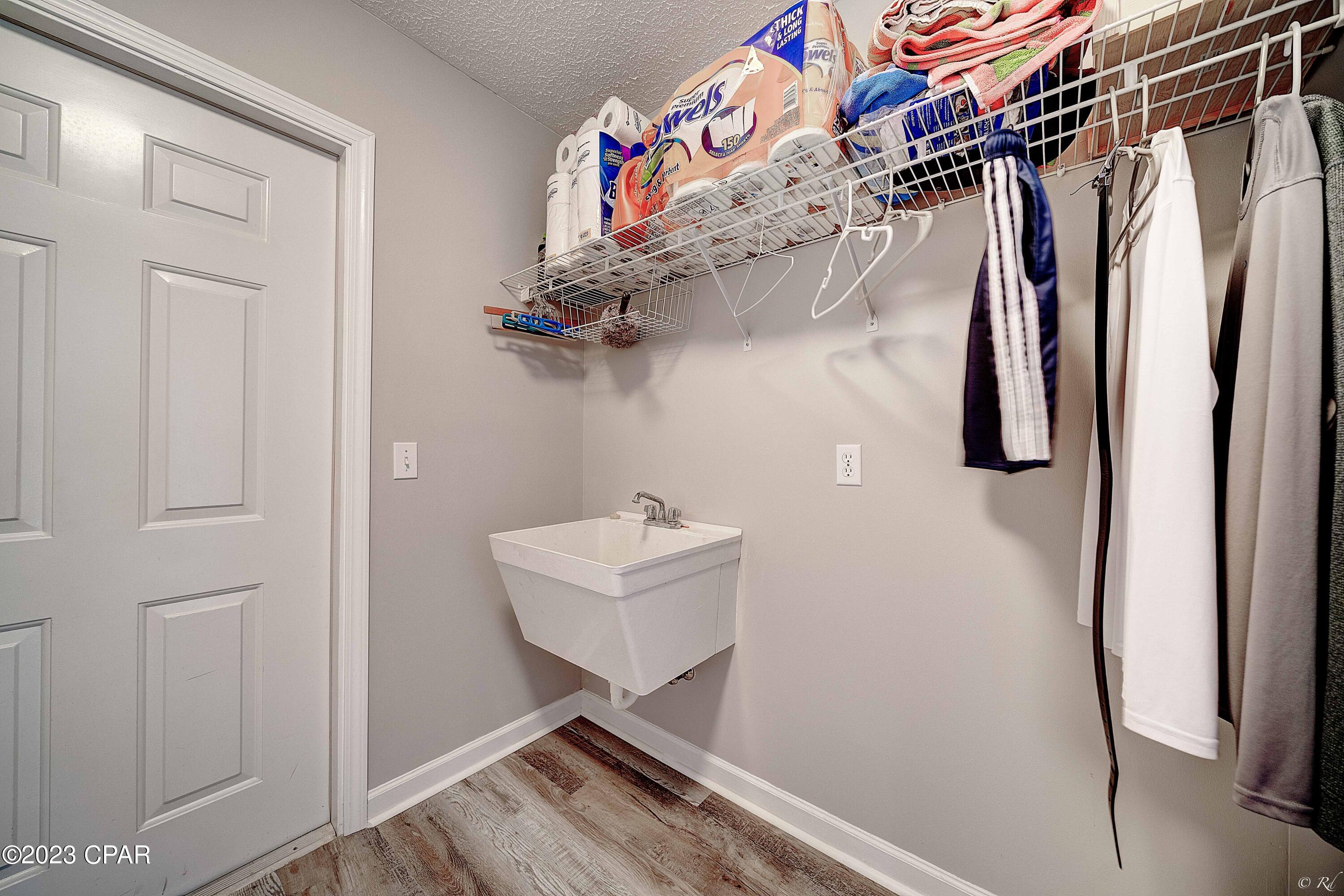 Mowat Highlands Ph IV - Residential