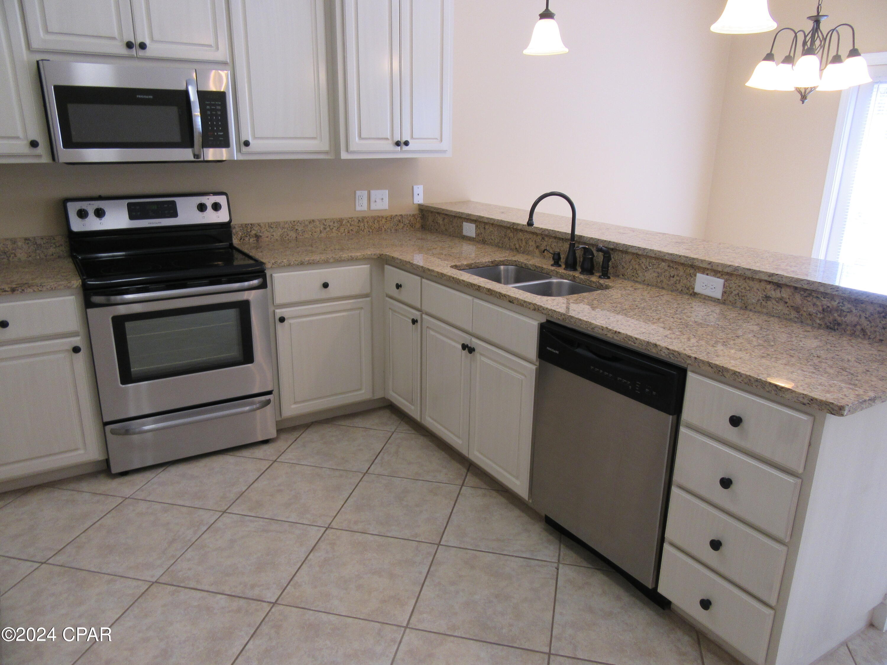 Annabella's Townhomes - Residential Lease