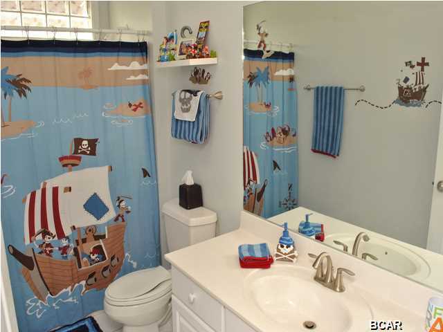 Country Club Harbour Estates - Residential