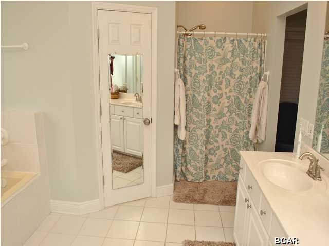 Country Club Harbour Estates - Residential