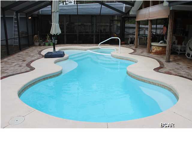 Colonial Est. - Residential