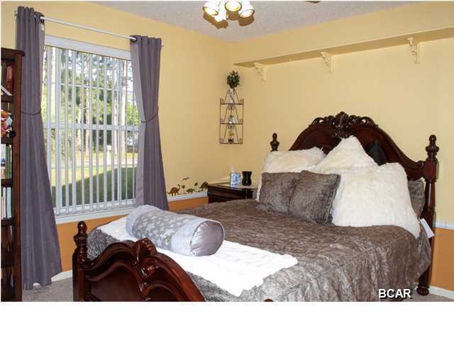 Colonial Est. - Residential