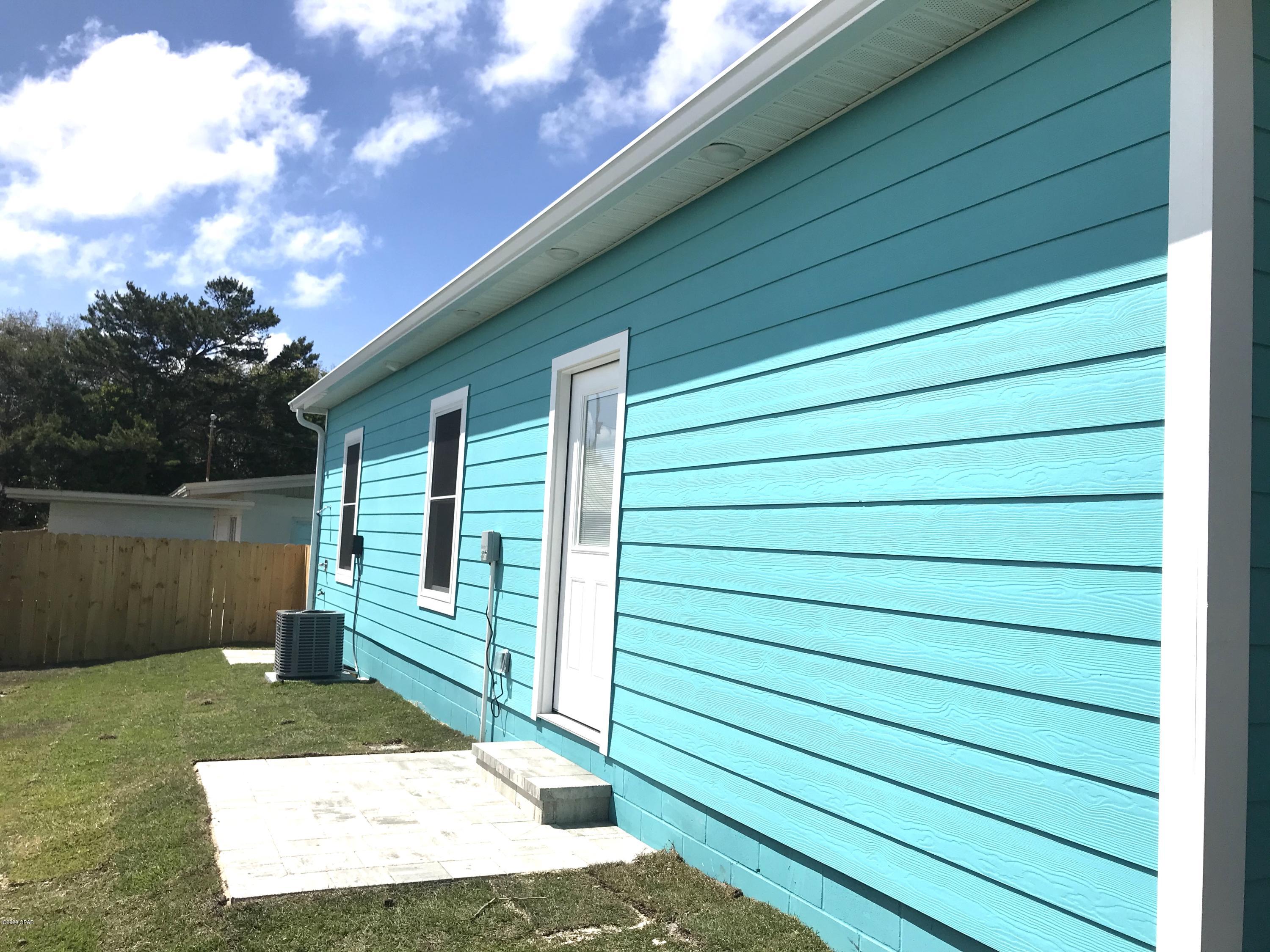 Laguna Beach Estates 7th Add - Residential