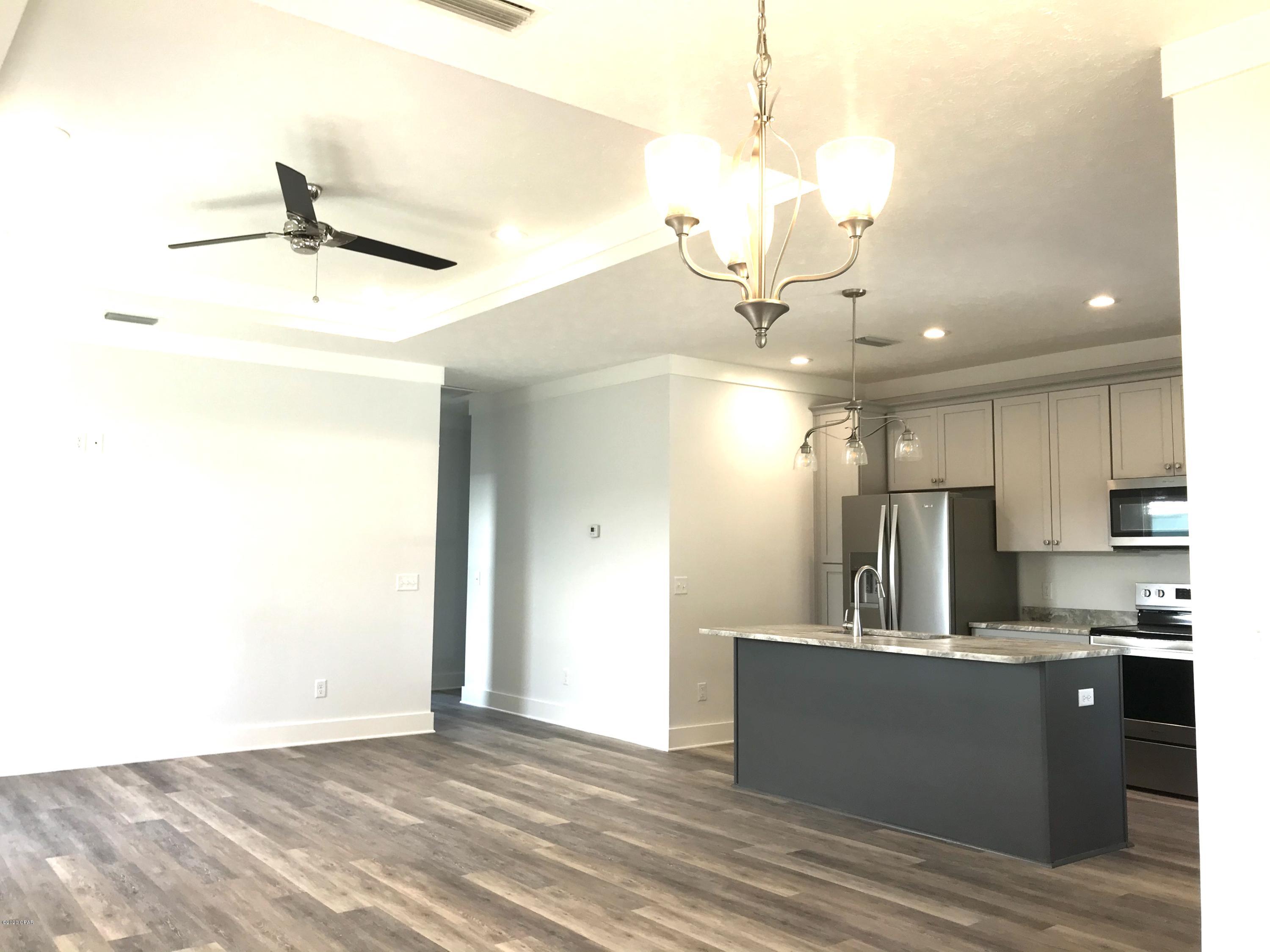 Laguna Beach Estates 7th Add - Residential