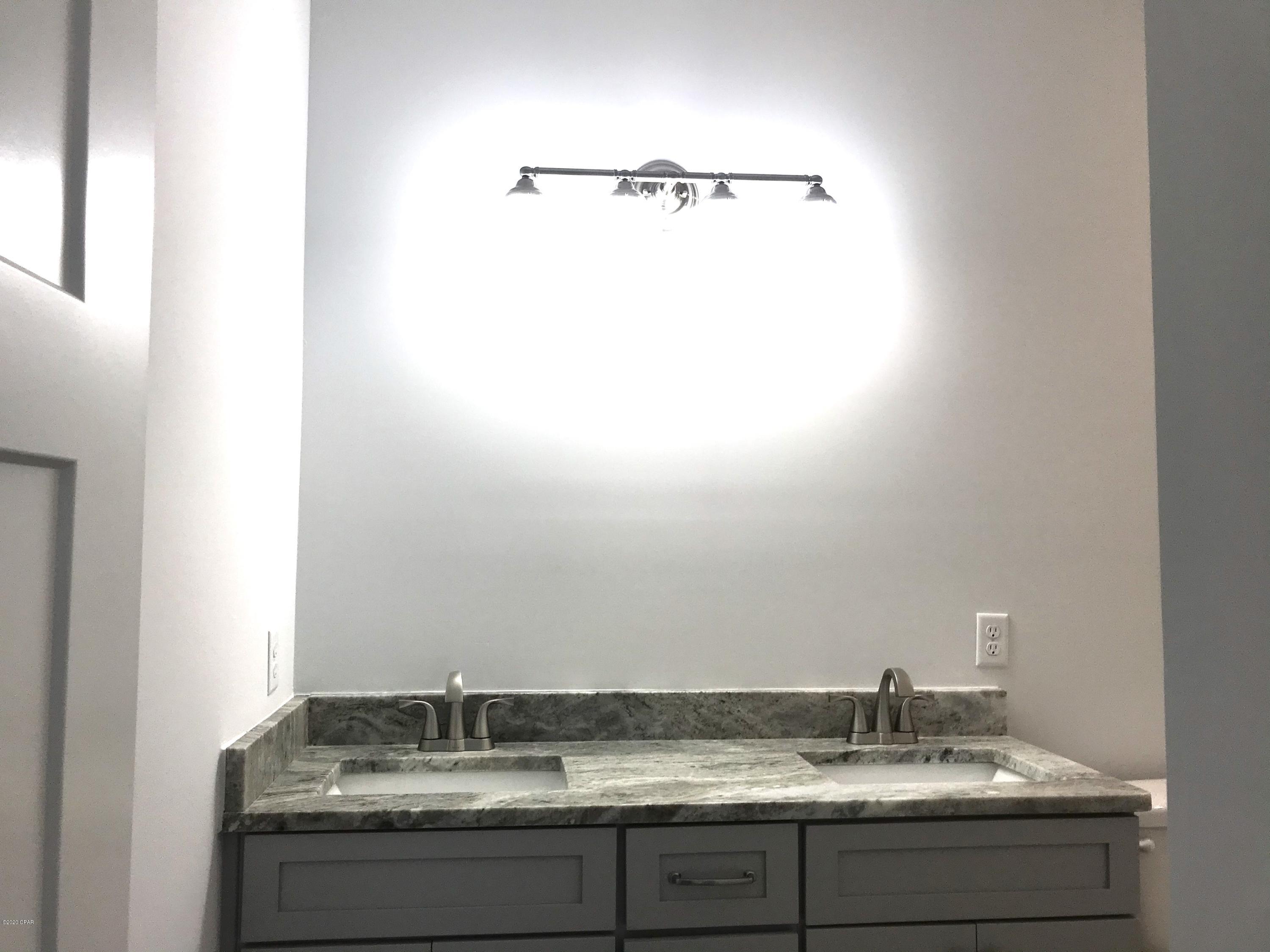 Laguna Beach Estates 7th Add - Residential