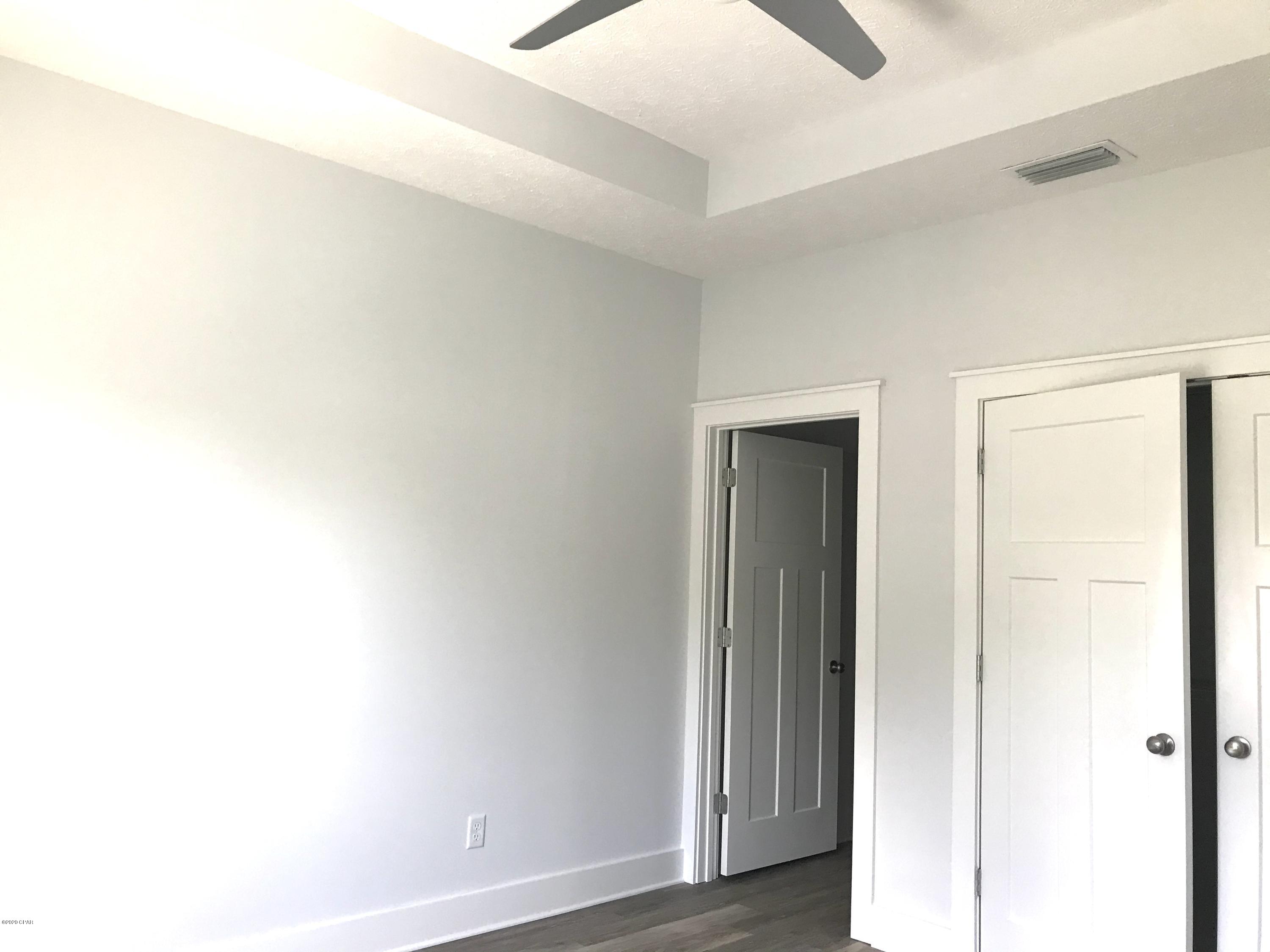 Laguna Beach Estates 7th Add - Residential