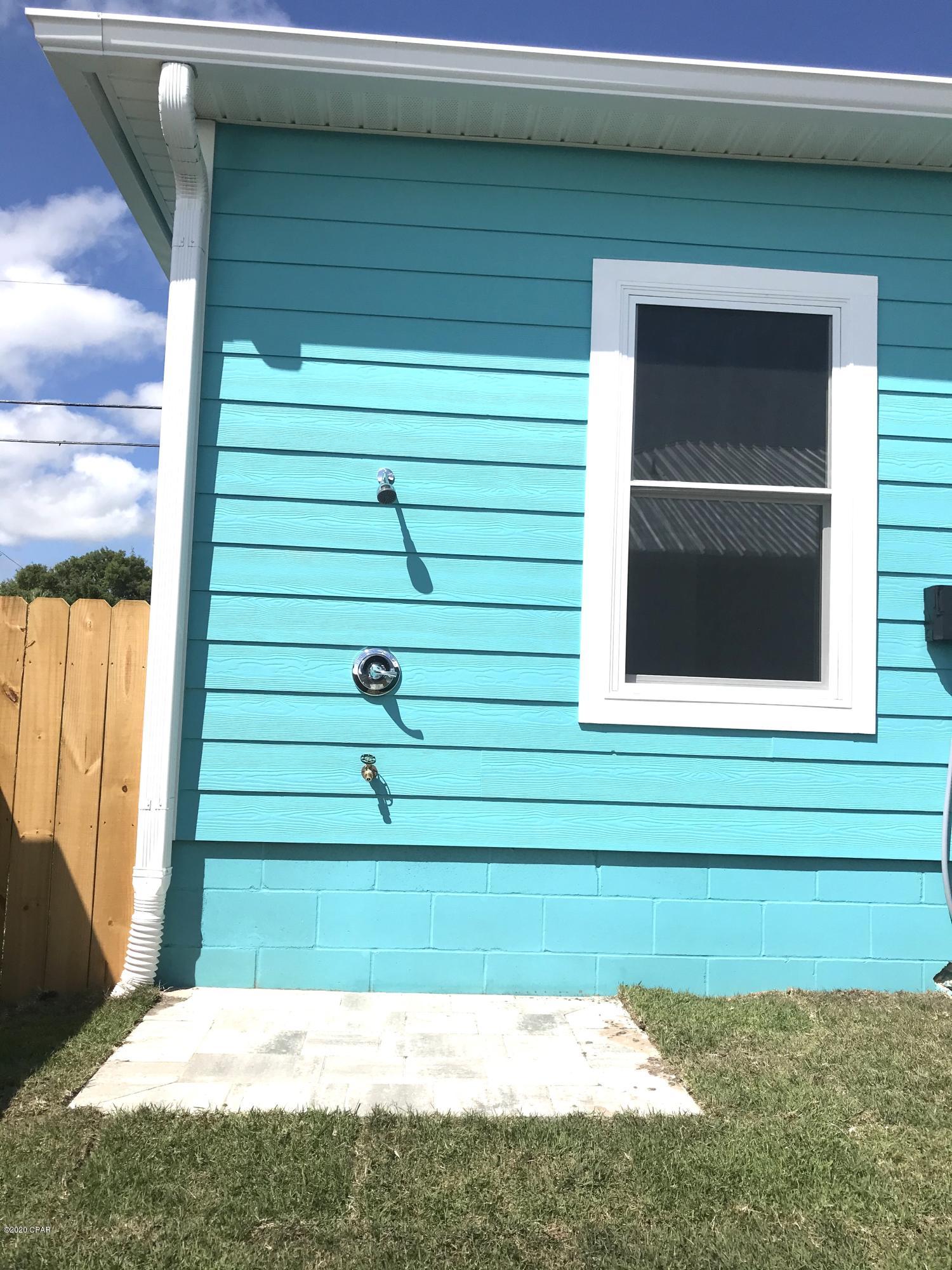 Laguna Beach Estates 7th Add - Residential