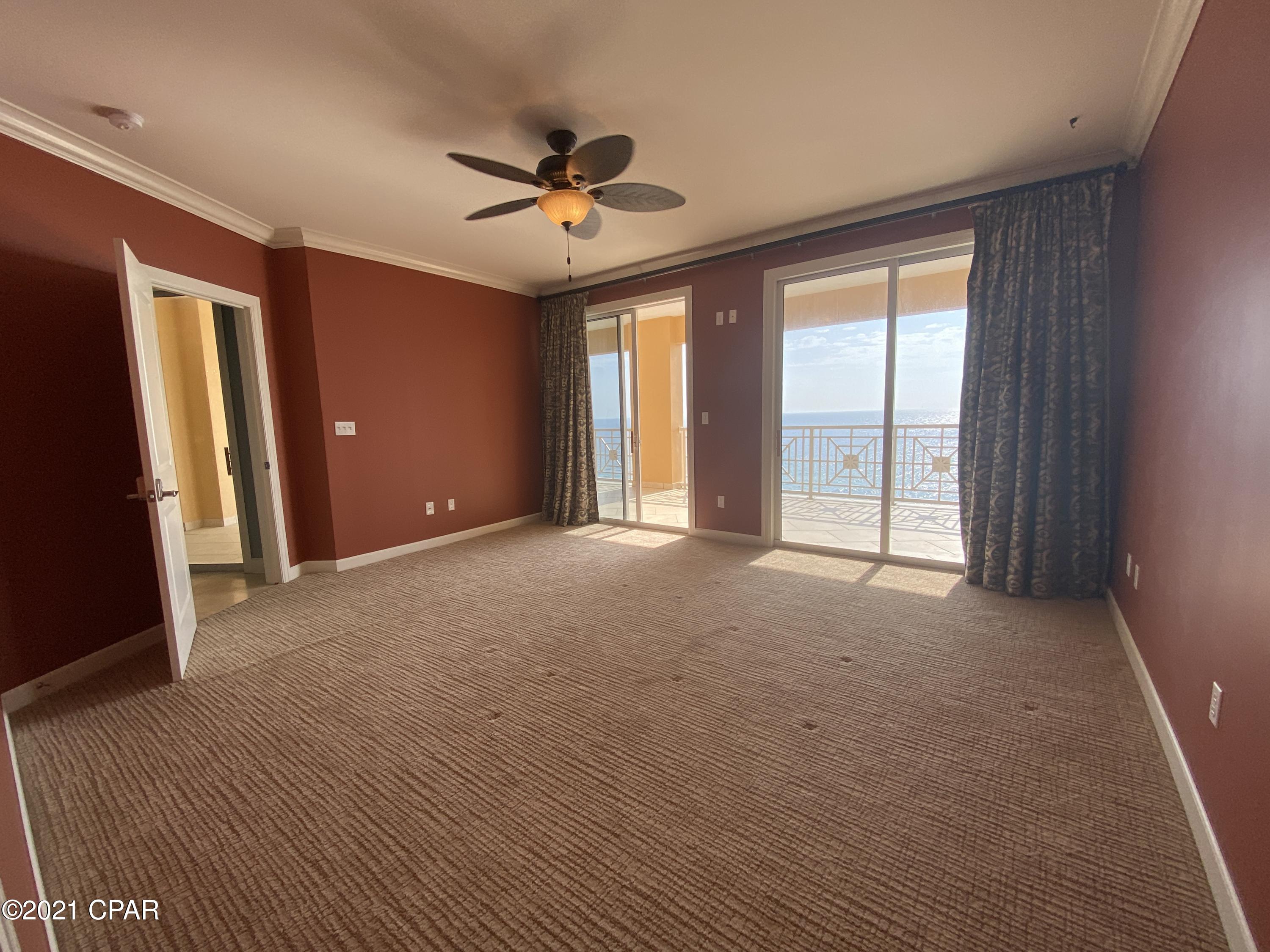 En Soleil Condo - Residential