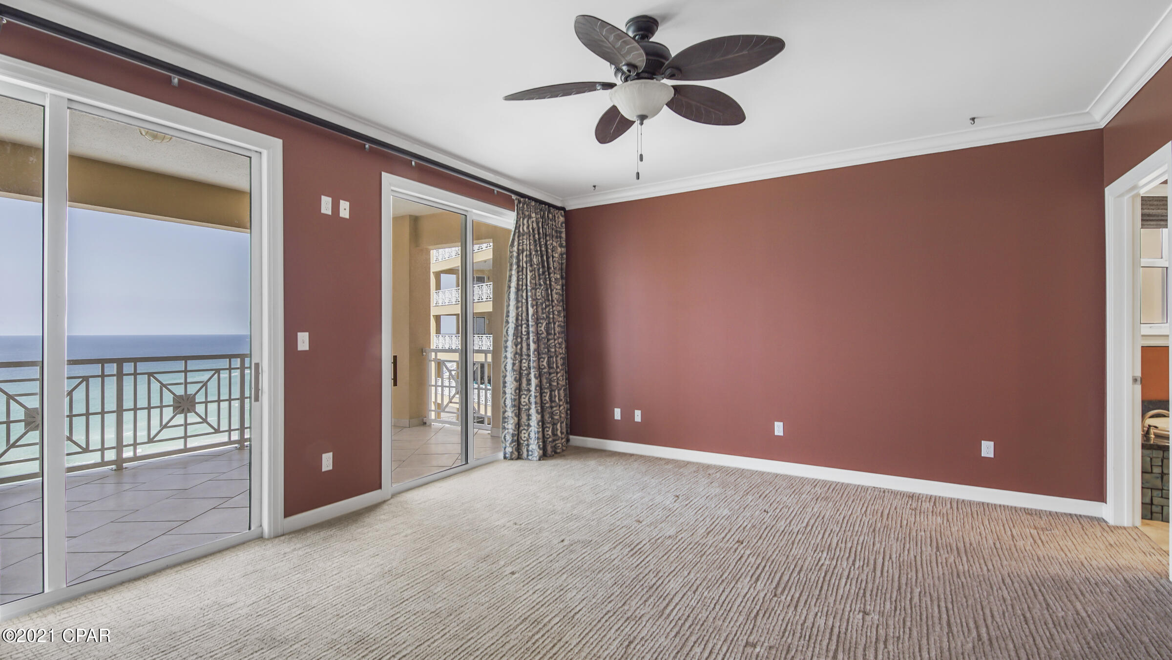 En Soleil Condo - Residential