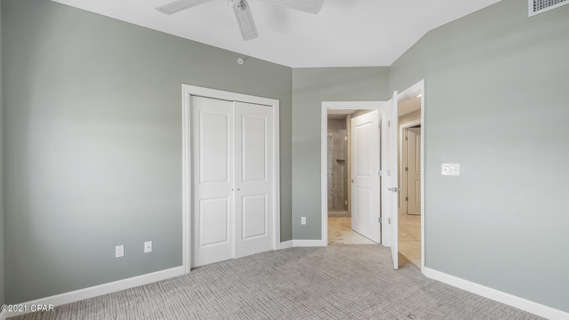 En Soleil Condo - Residential