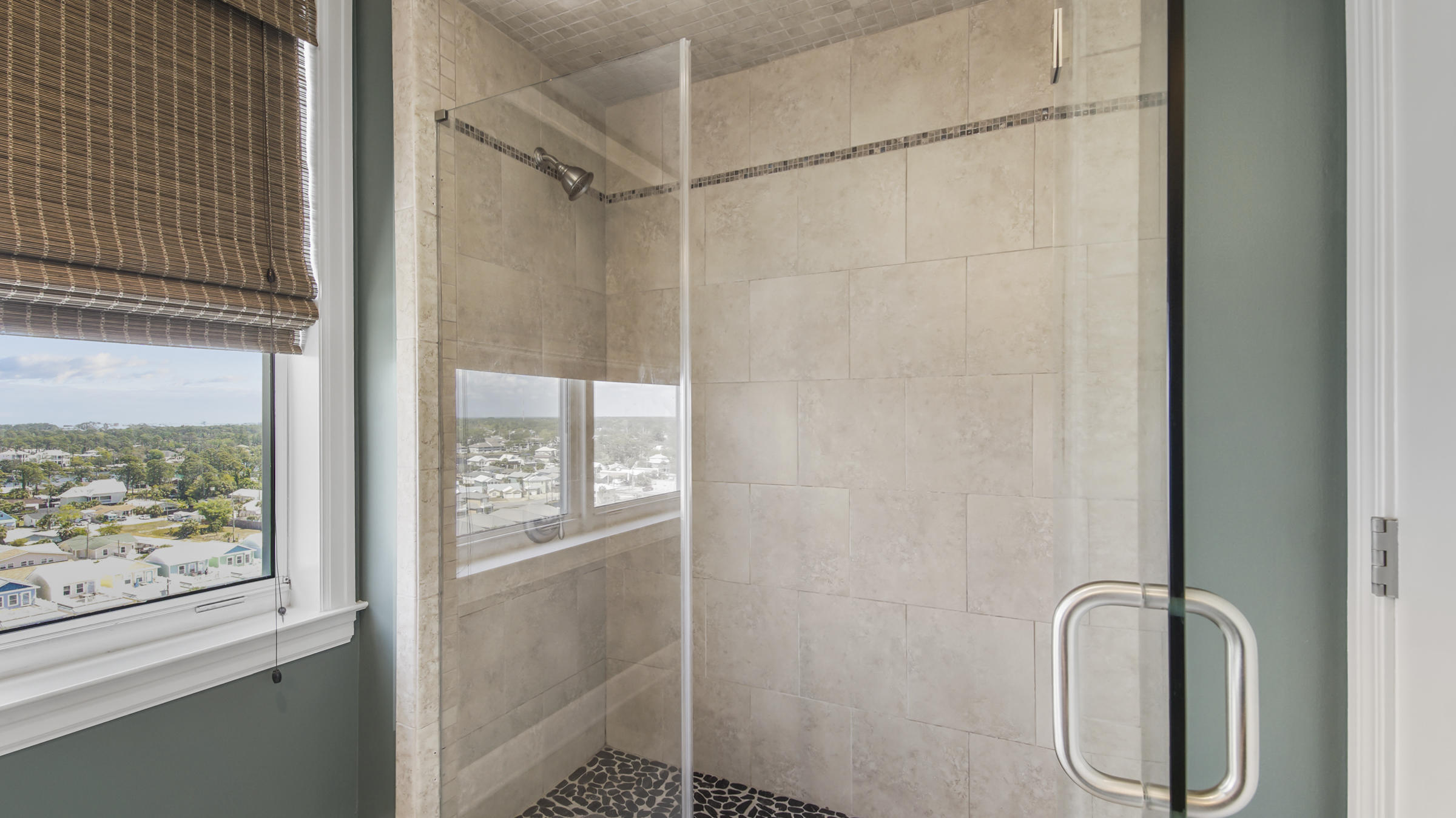 En Soleil Condo - Residential