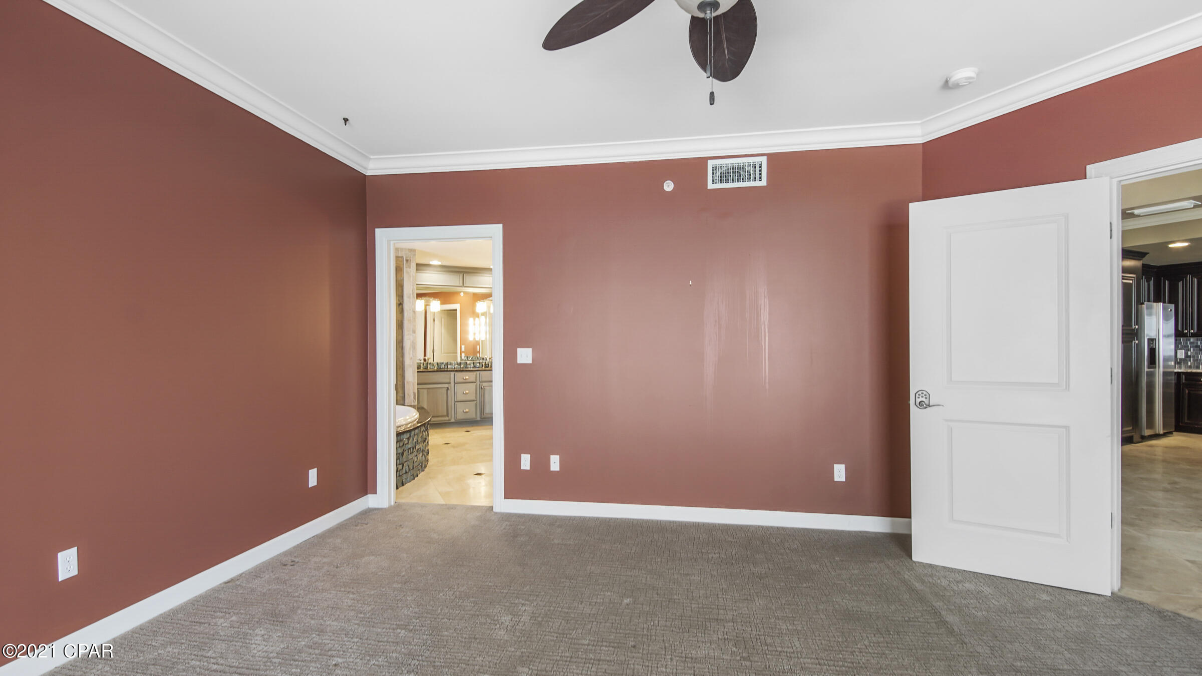 En Soleil Condo - Residential