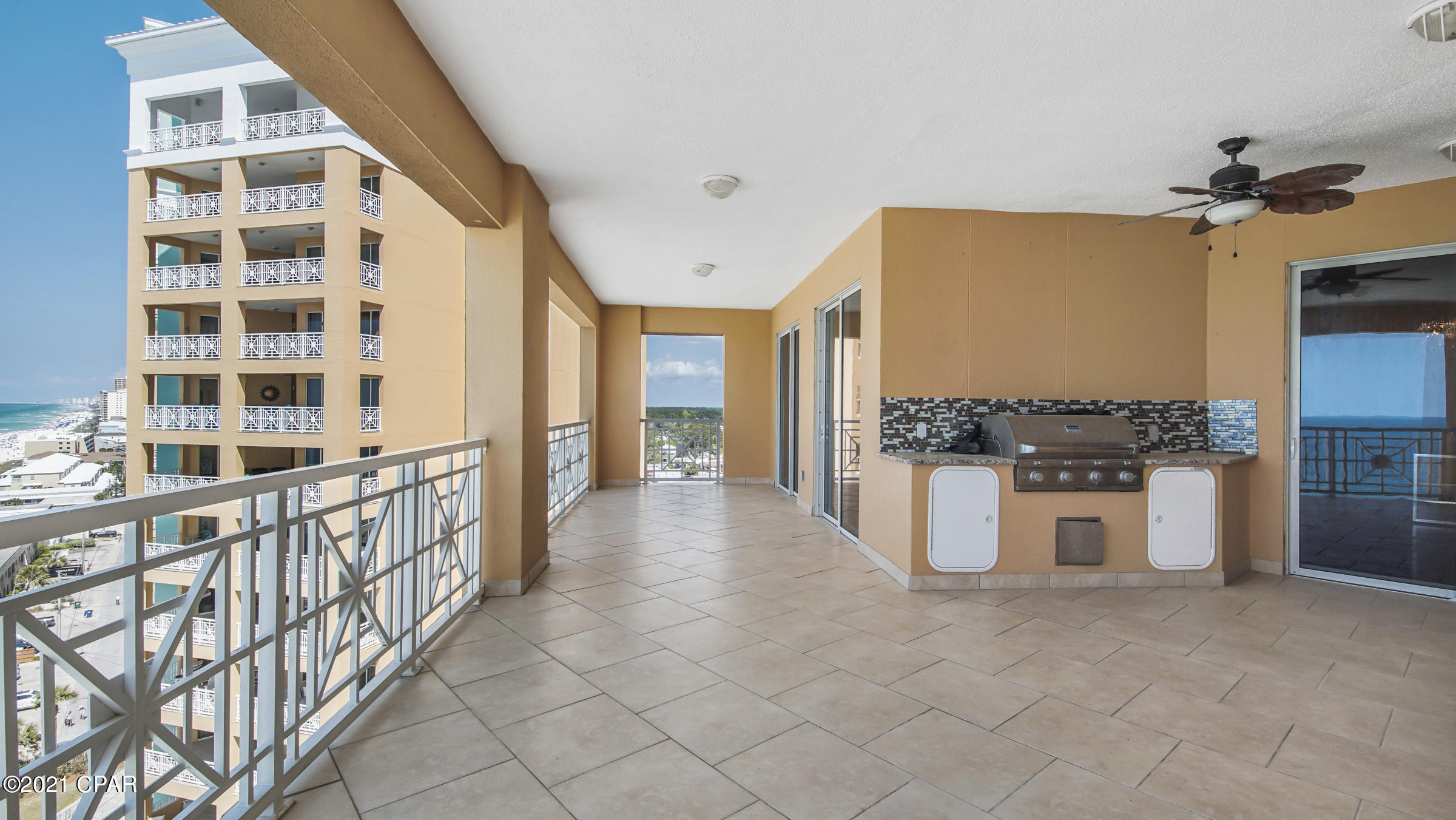 En Soleil Condo - Residential