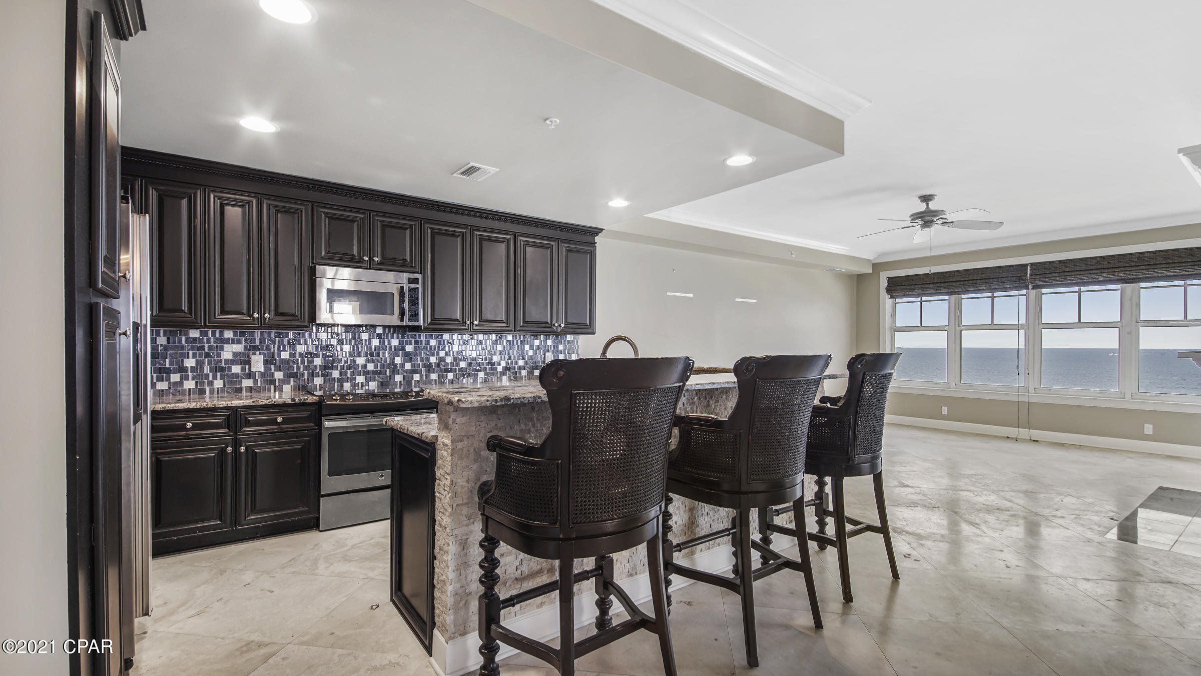 En Soleil Condo - Residential