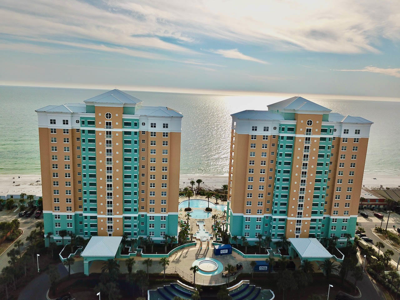 En Soleil Condo - Residential