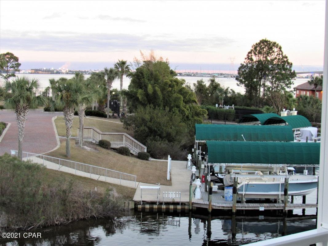 Harbour Cove Village - Residential