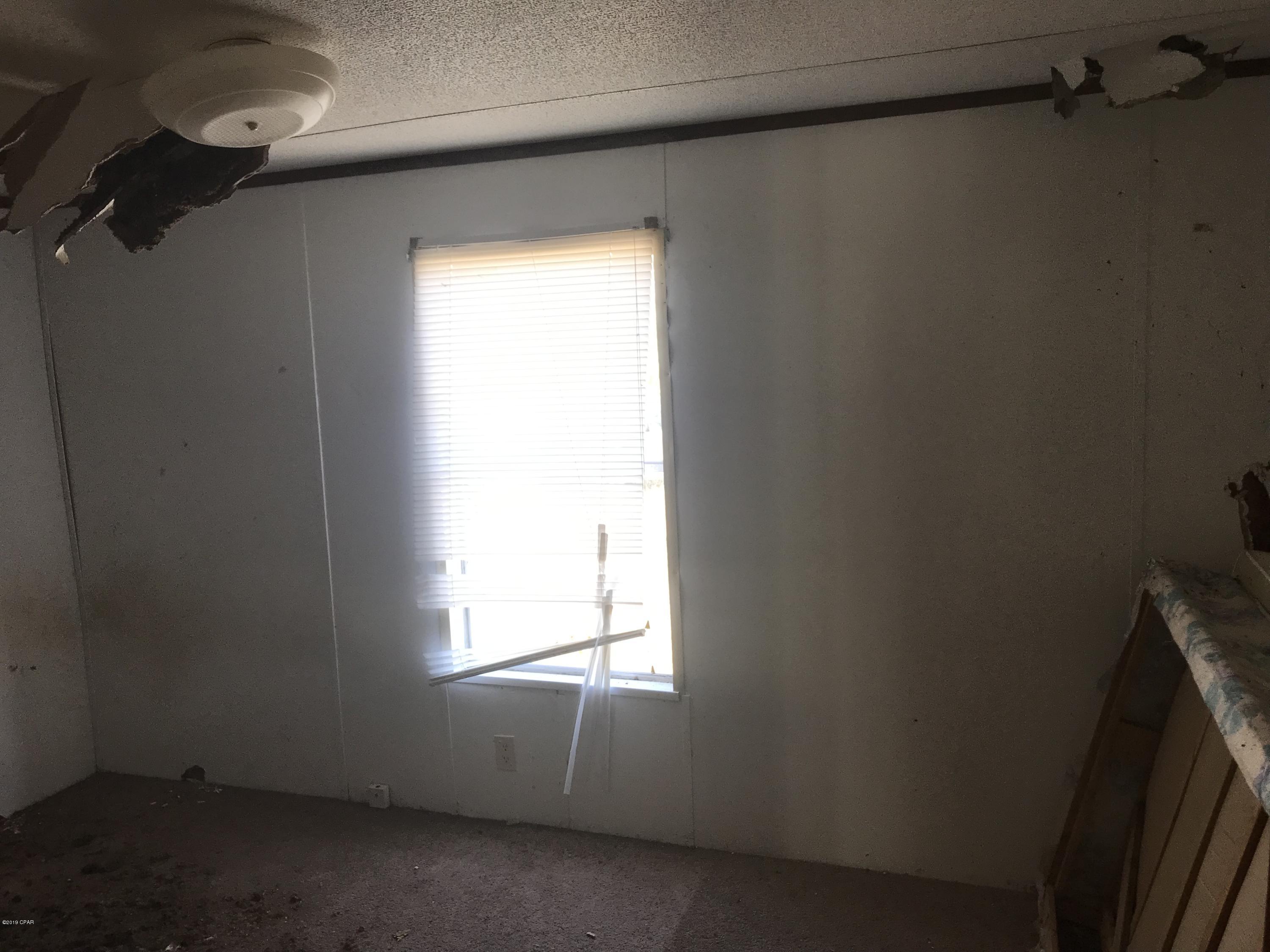 Lane Mobile Home Est U-1 - Residential