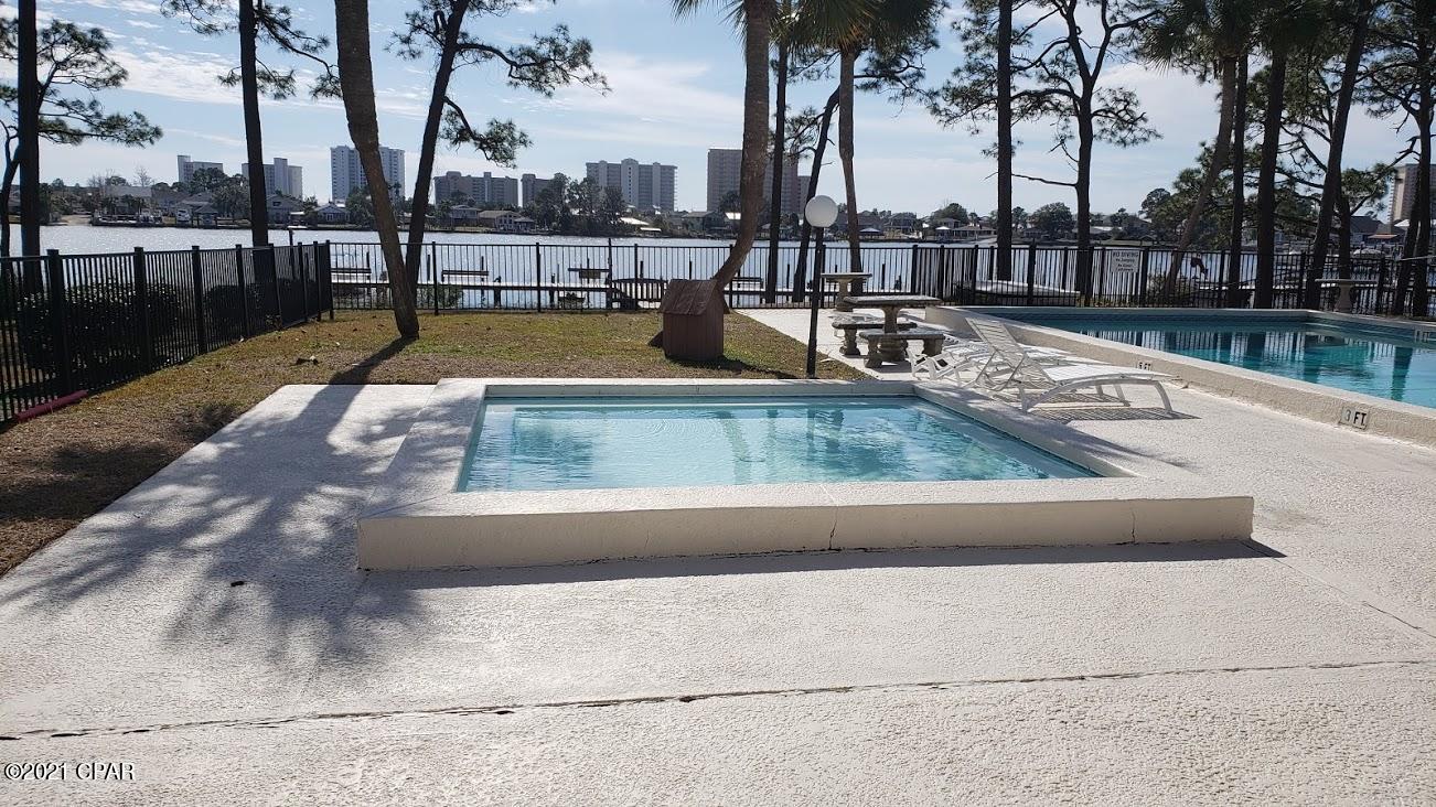 Palisades Condo Ph 1 - Residential