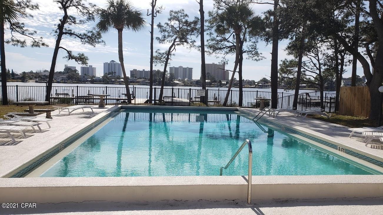 Palisades Condo Ph 1 - Residential