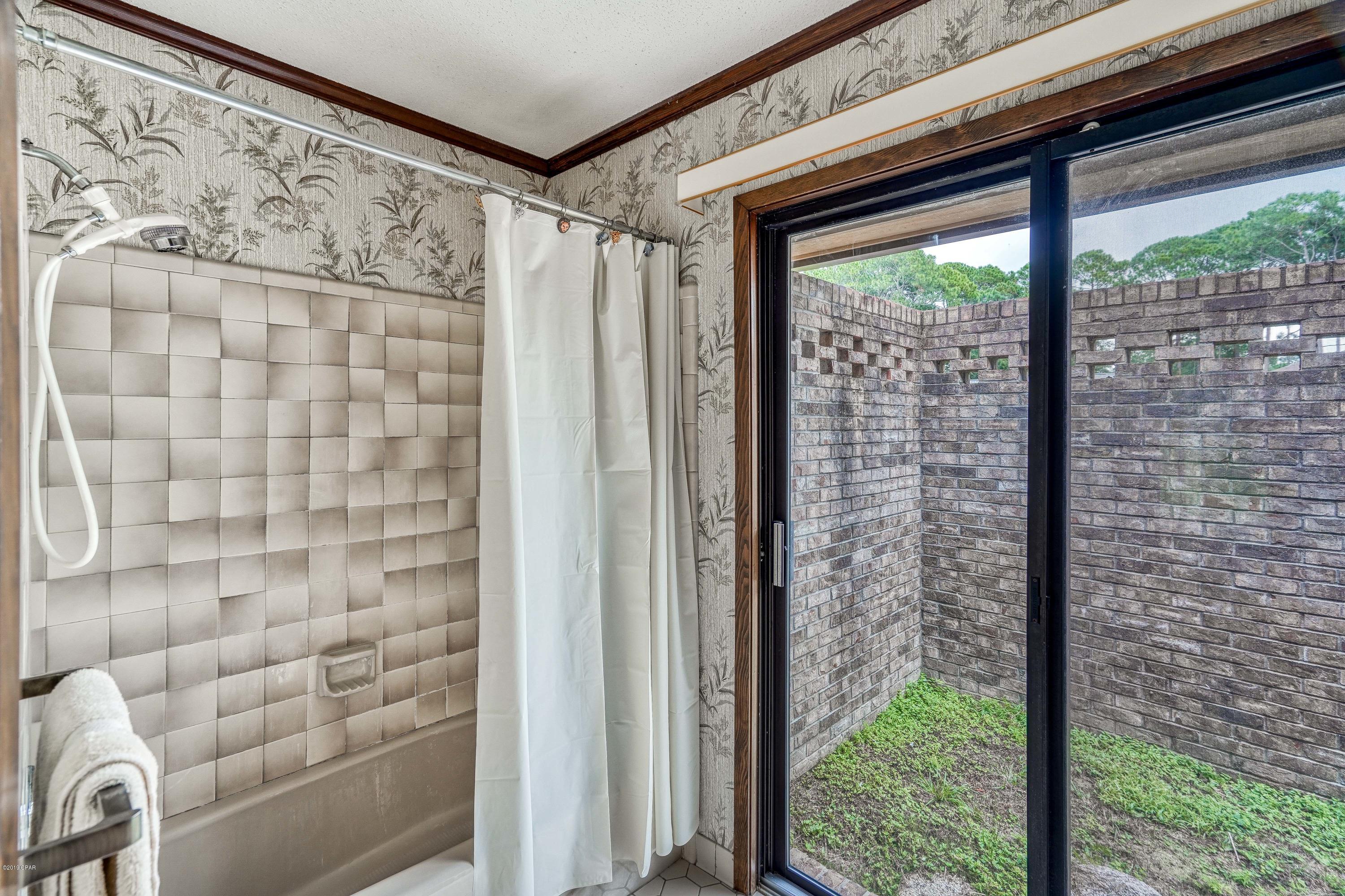 Rocky Bayou Estates - Residential