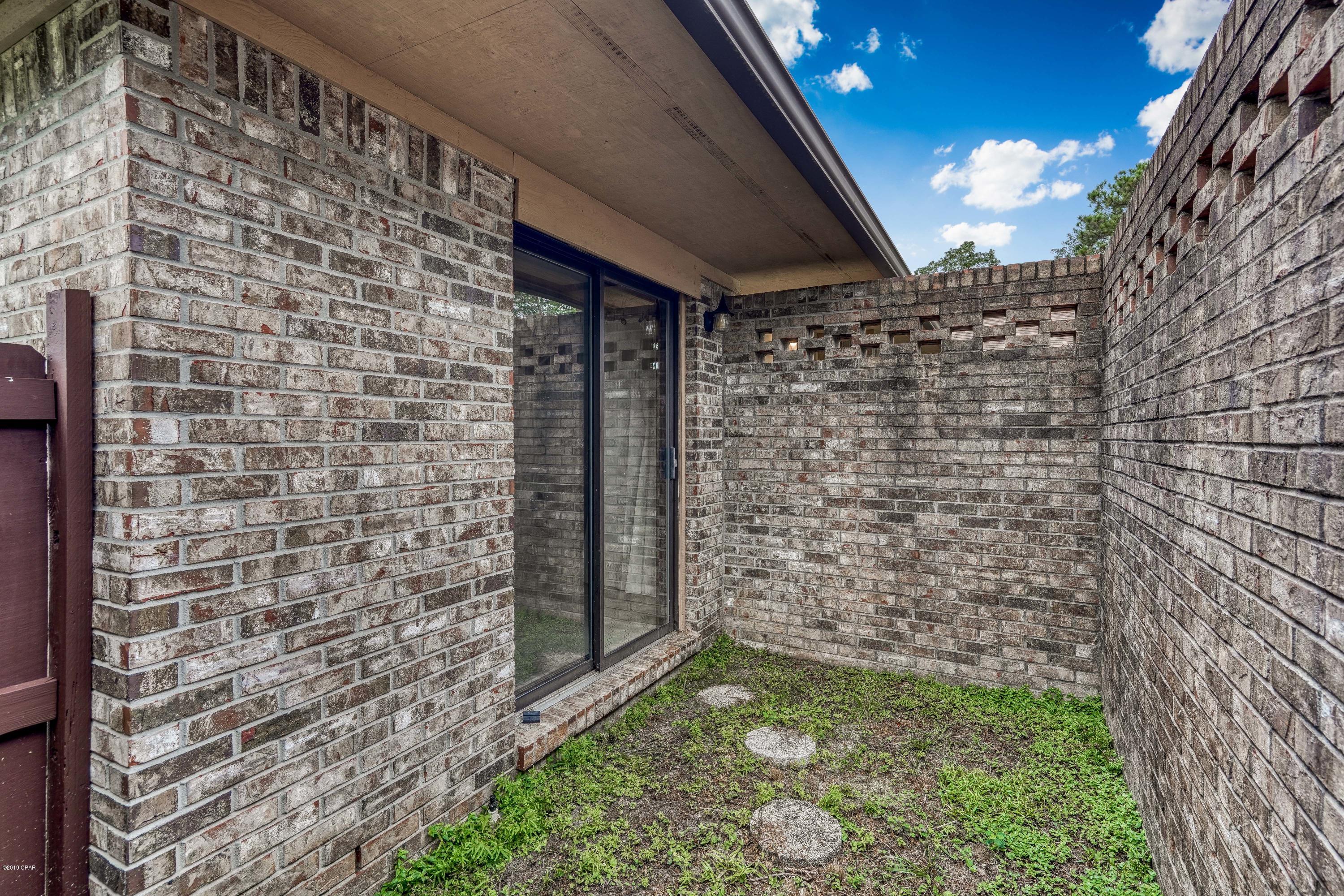 Rocky Bayou Estates - Residential