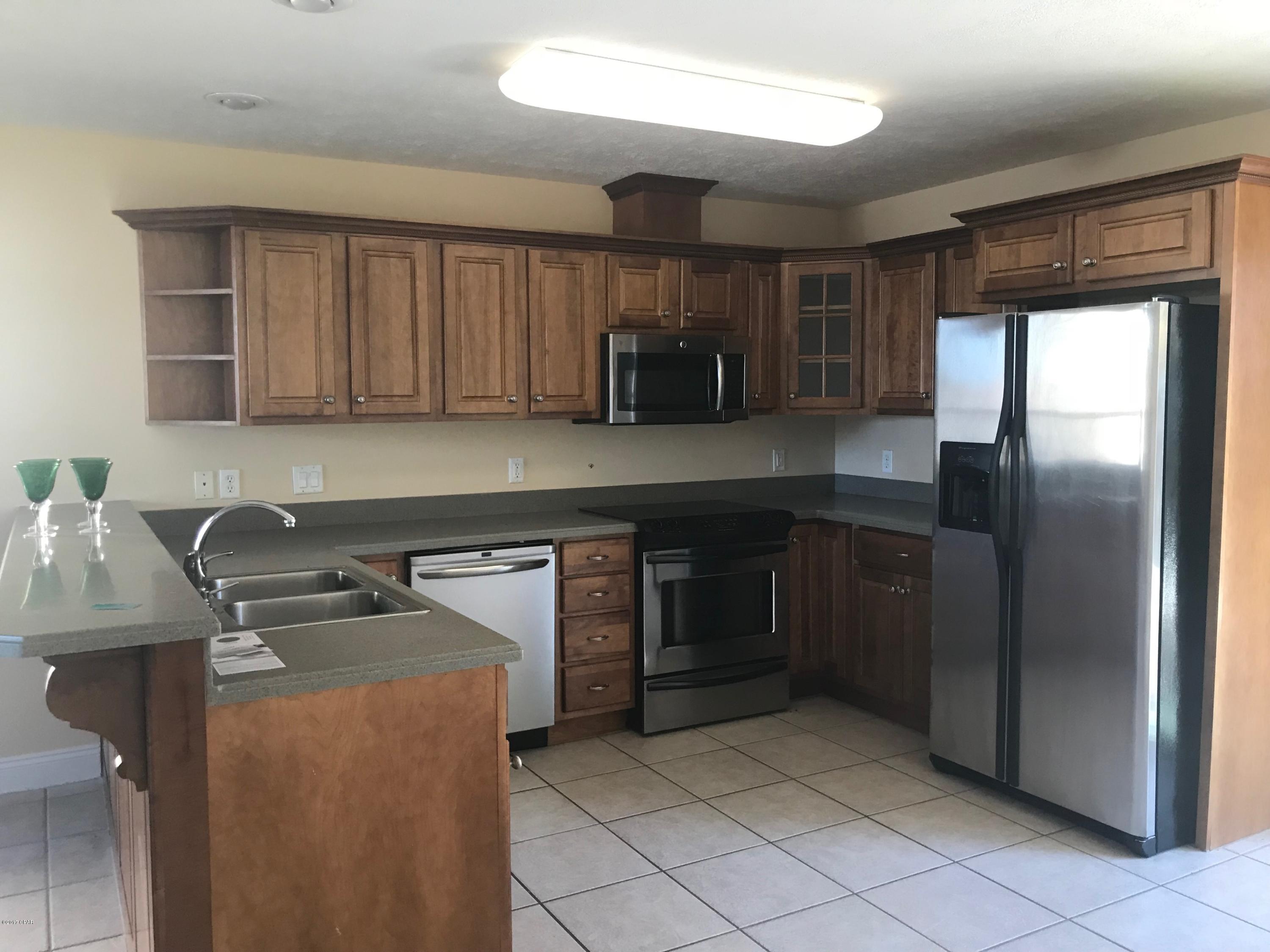 Ashlee Manor - Residential Lease