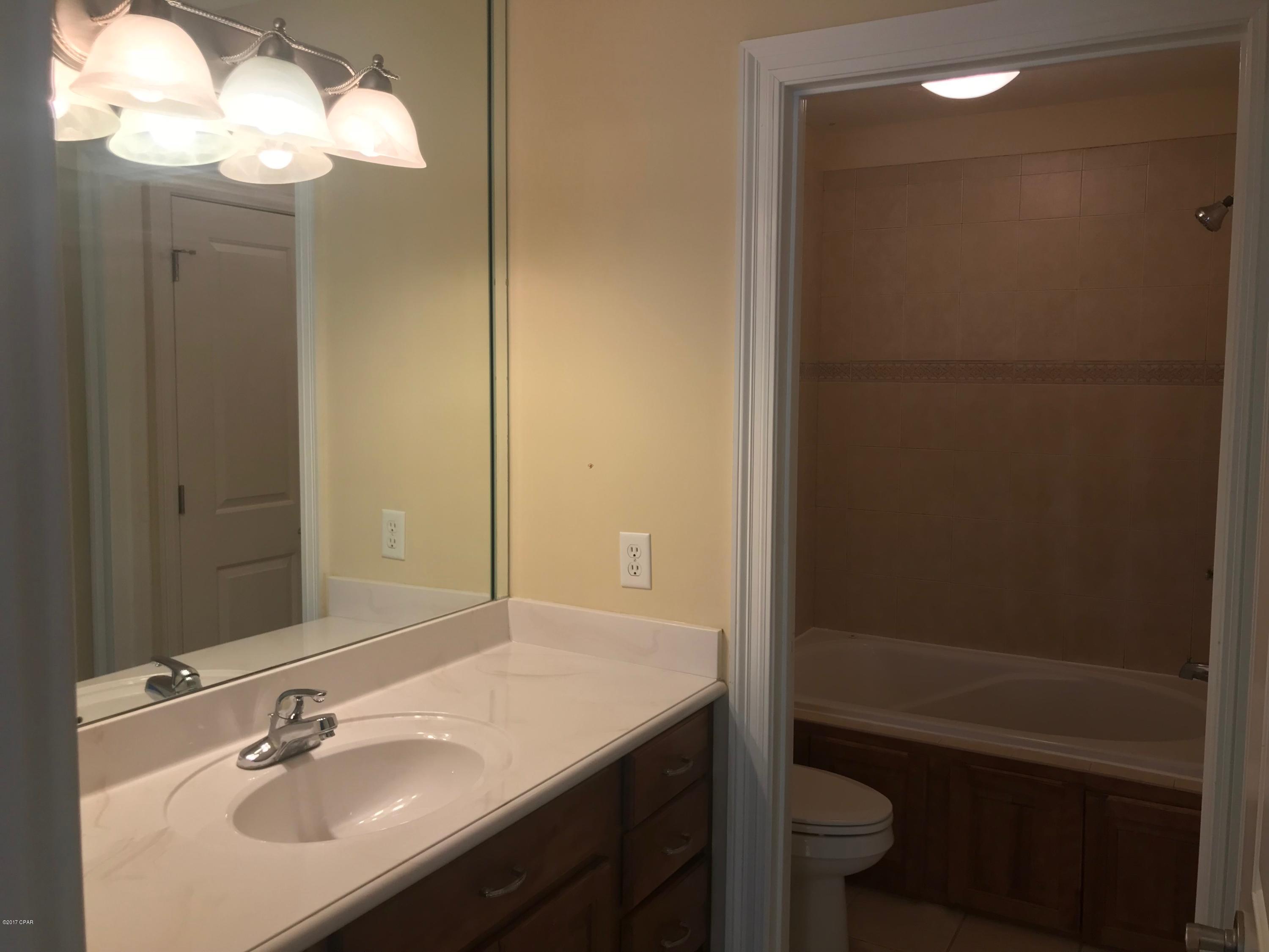 Ashlee Manor - Residential Lease