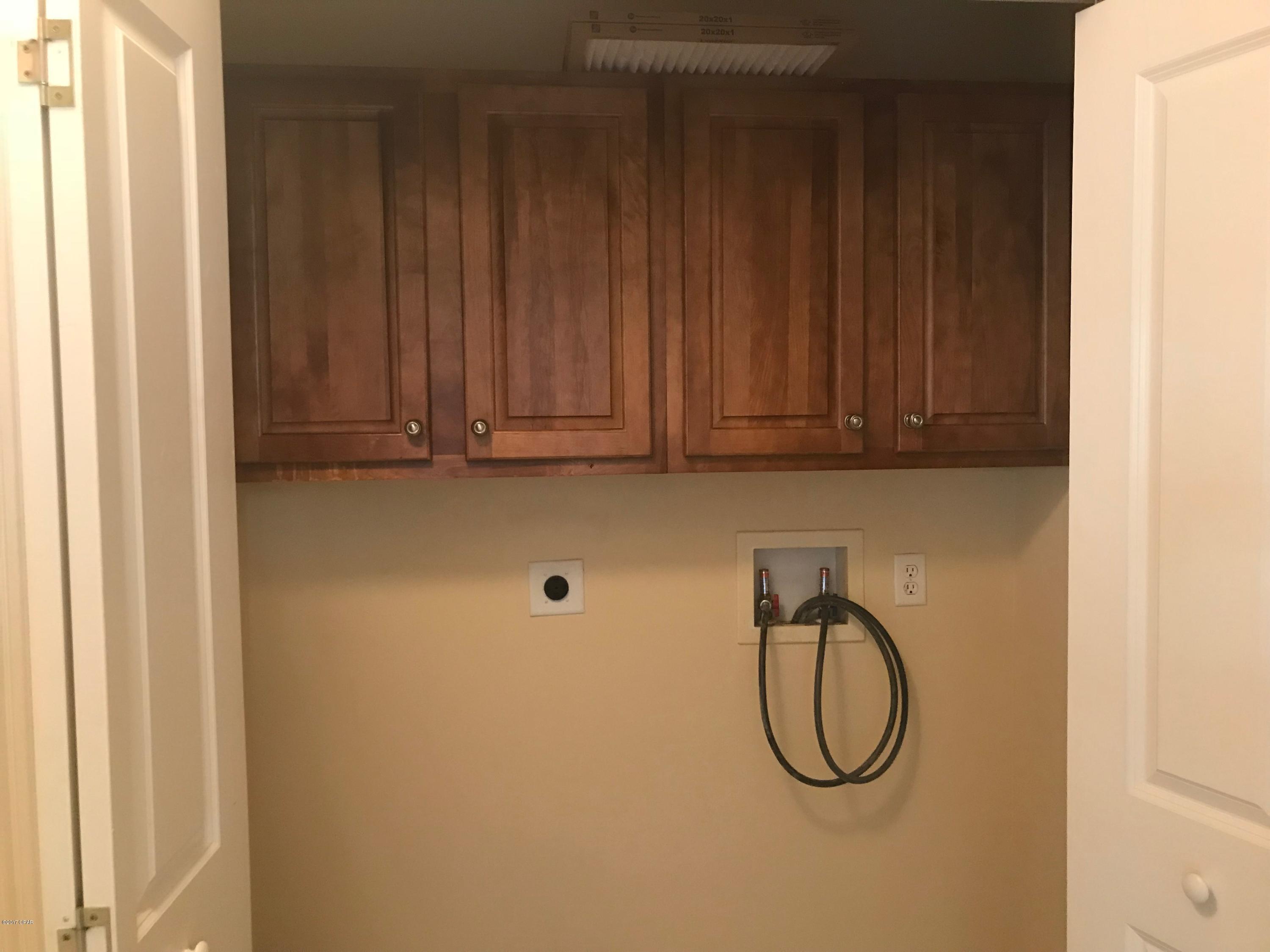 Ashlee Manor - Residential Lease