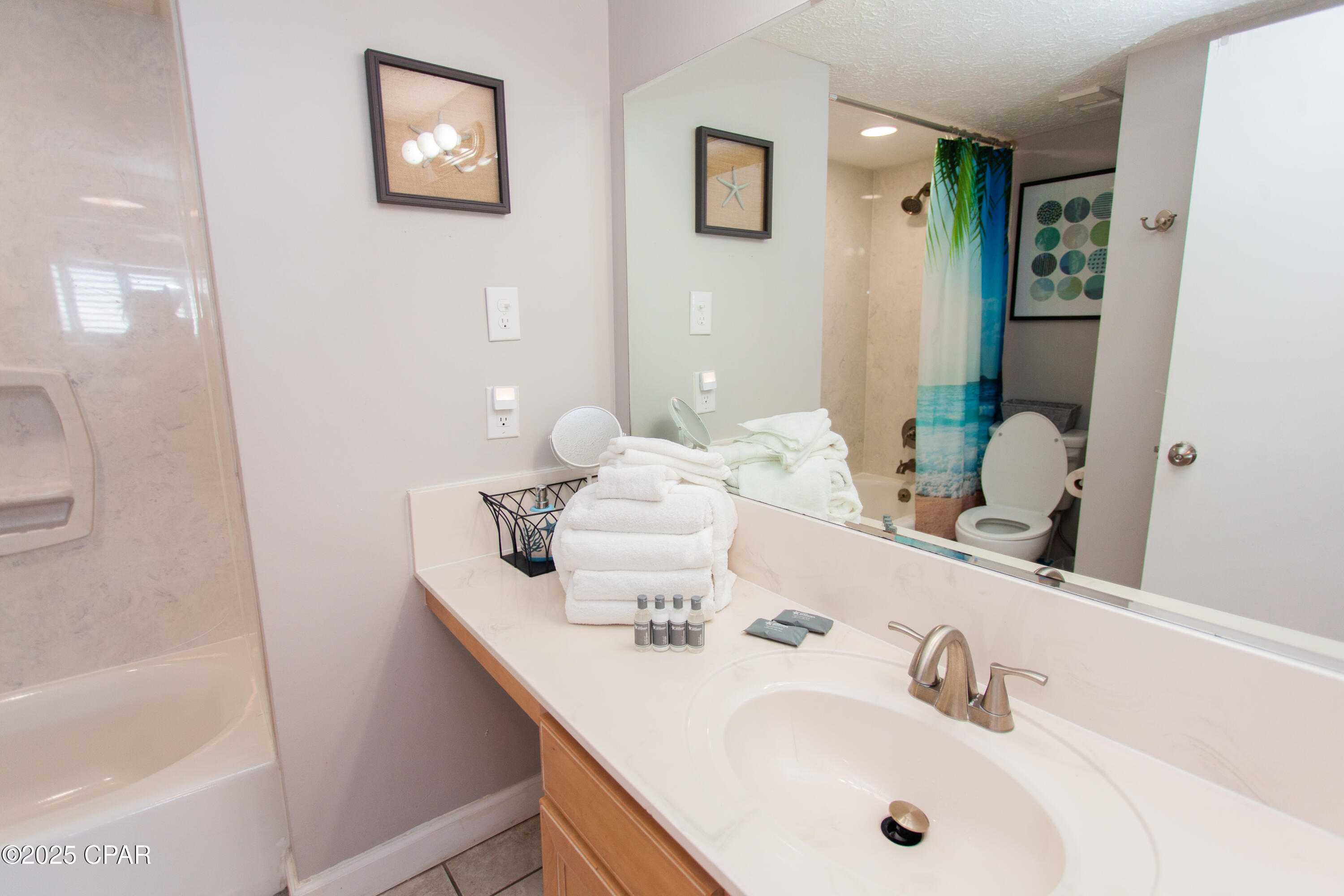 Summerhouse Condo. - Residential