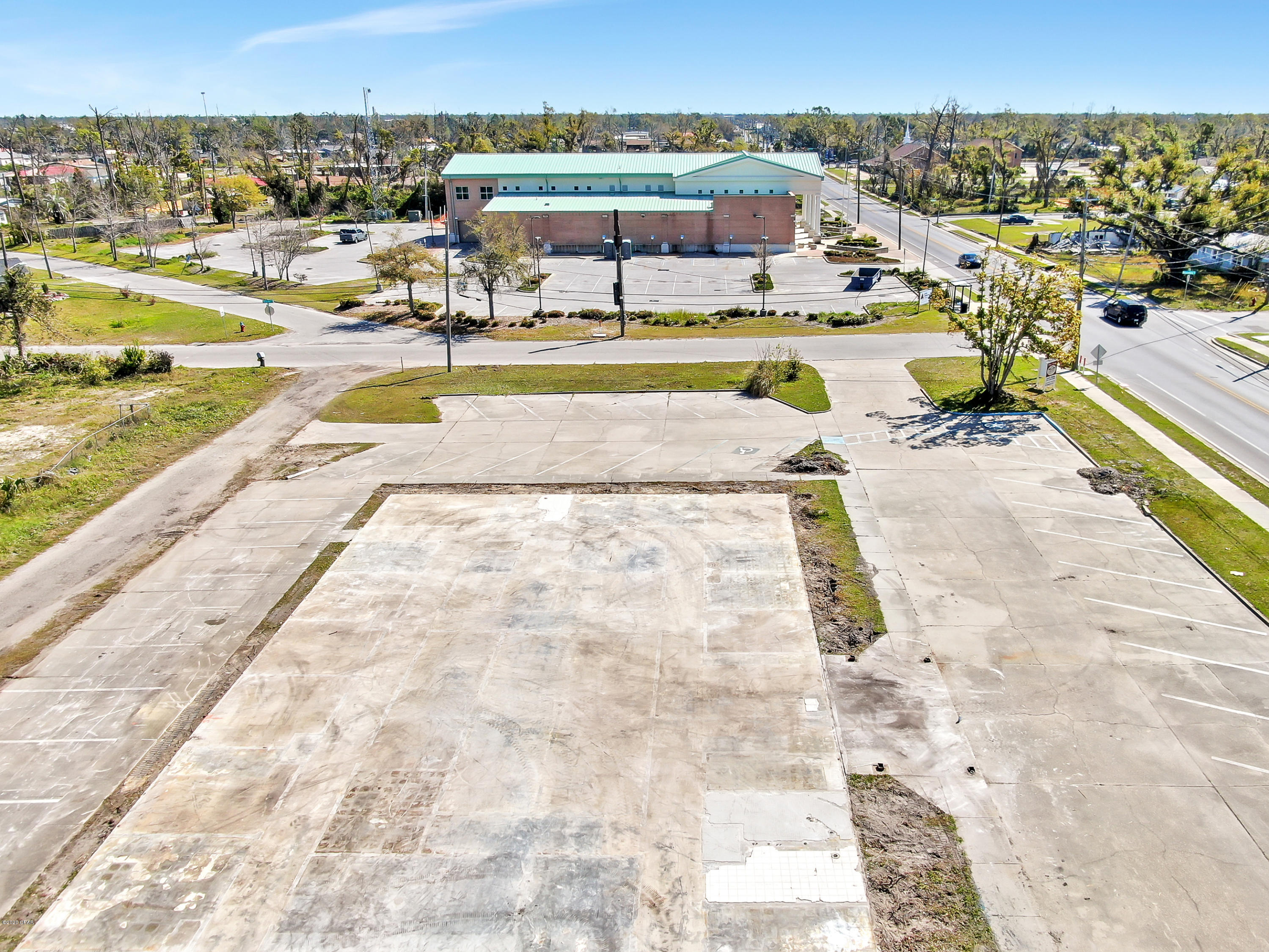 M N Kneeces Replat Pine-Lea - Land