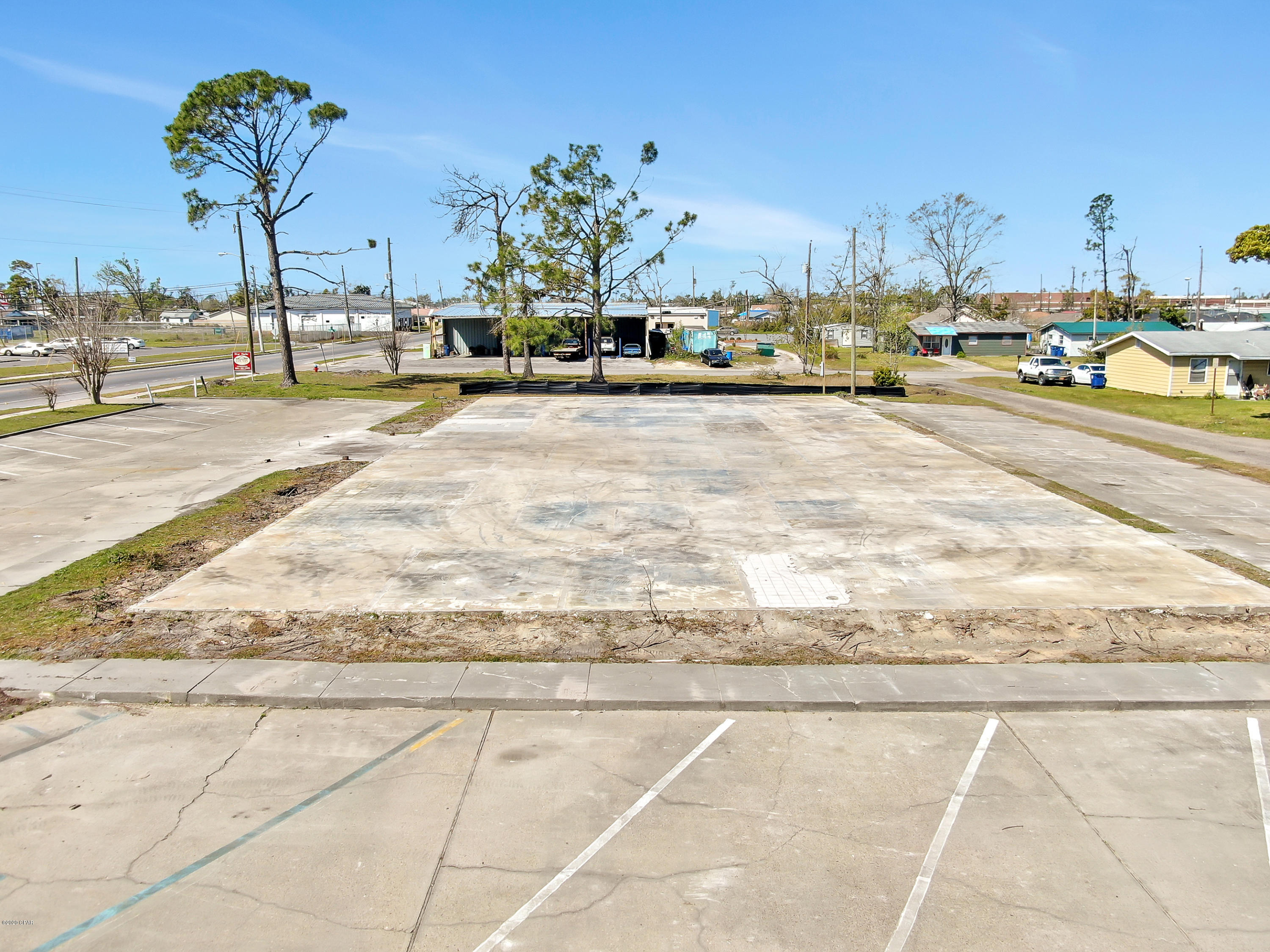 M N Kneeces Replat Pine-Lea - Land