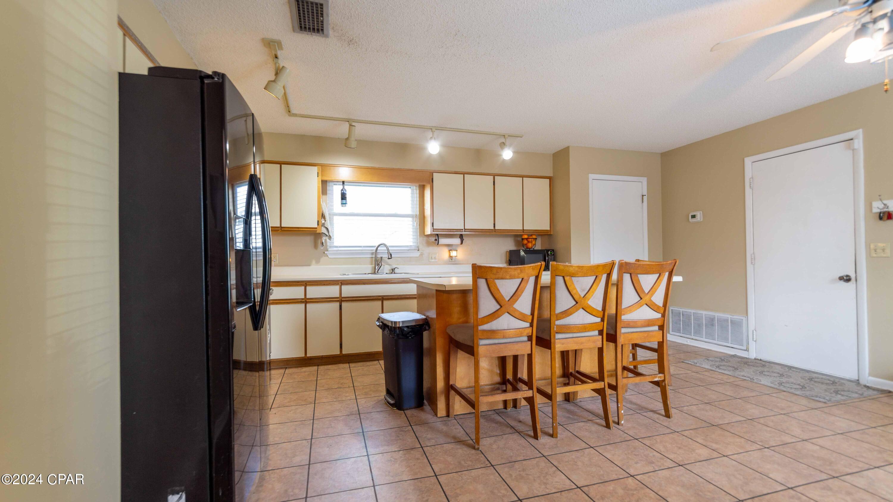 Derby Woods 1st Add - Residential