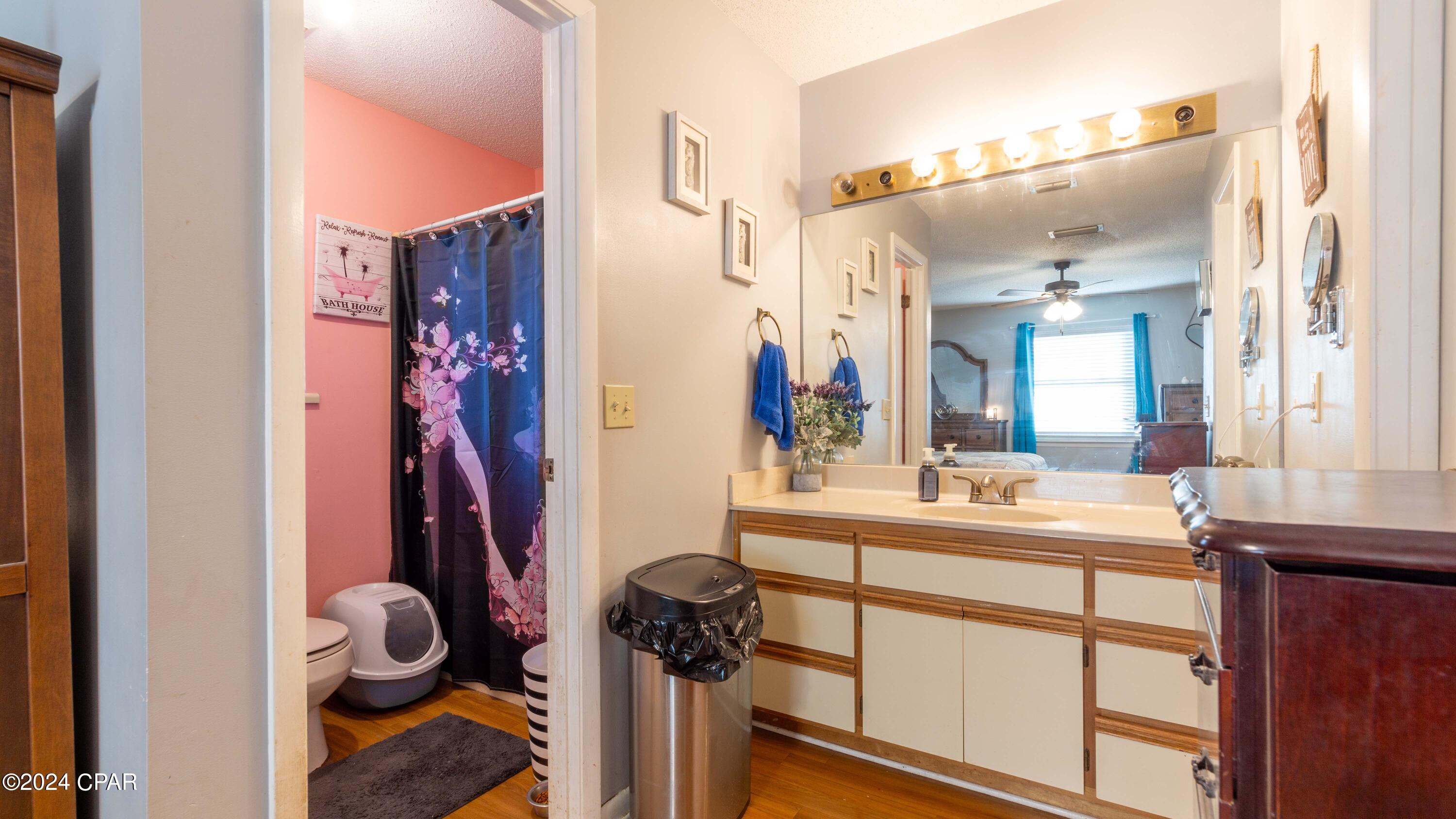 Derby Woods 1st Add - Residential