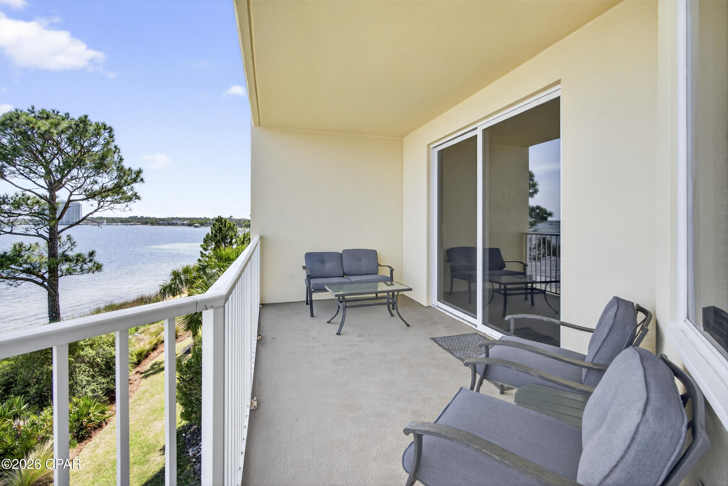 Hibiscus By The Bay - Residential