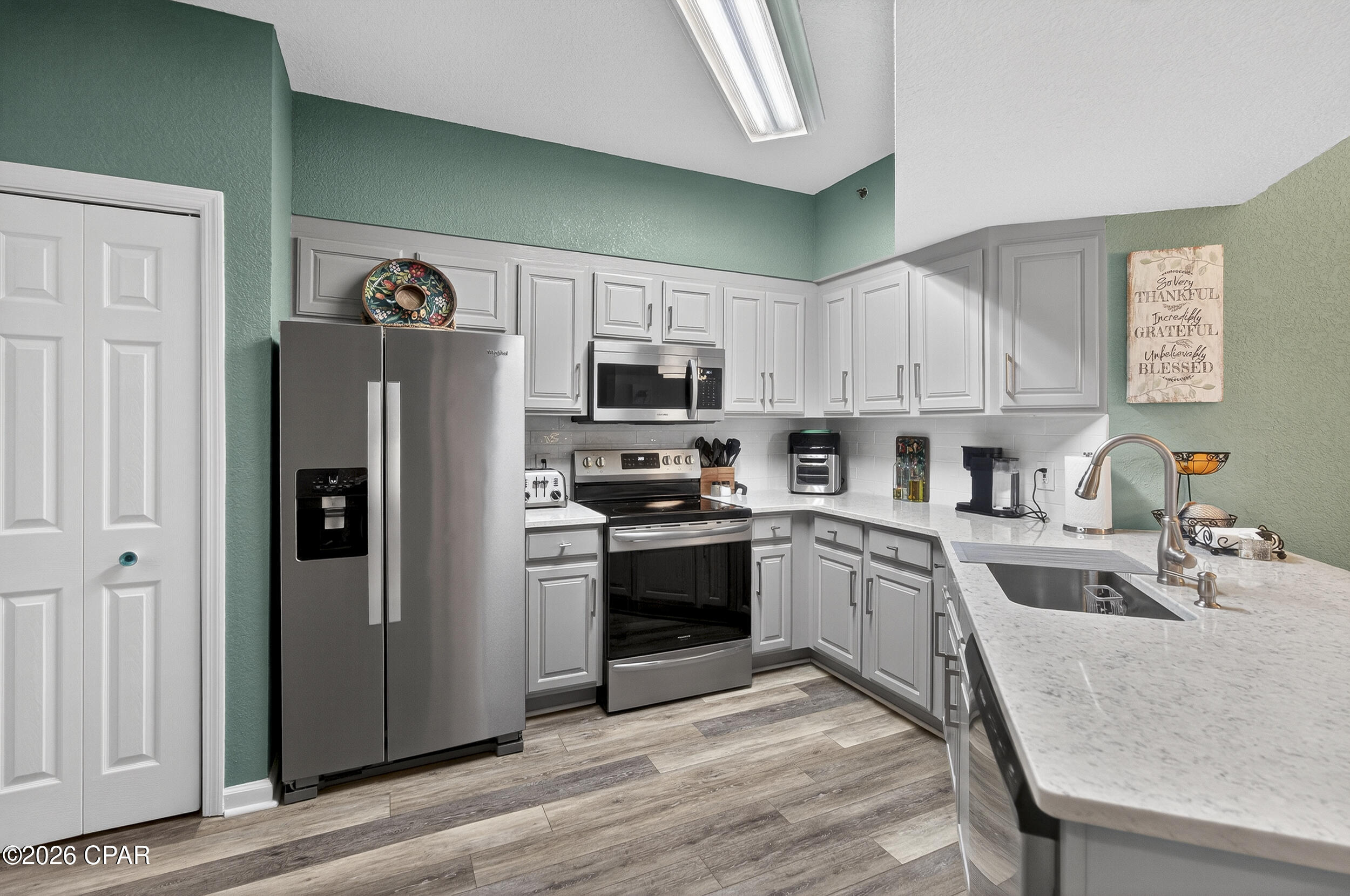 Hibiscus By The Bay - Residential